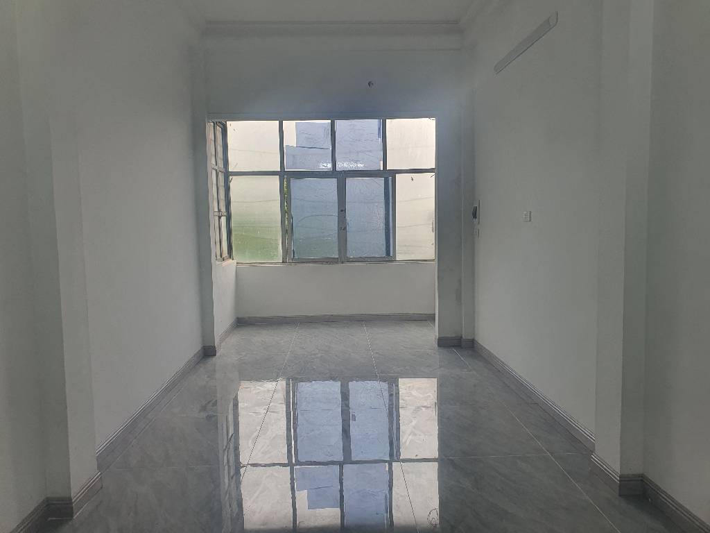 Bán nhà Trương Định - diện tích 32m2 5 tầng - Ô TÔ TRÁNH - giá 10,2 tỷ