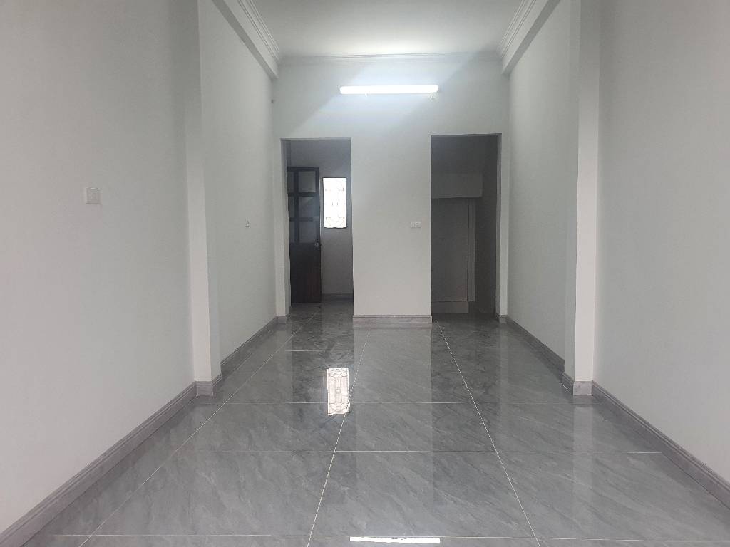 Bán nhà Trương Định - diện tích 32m2 5 tầng - Ô TÔ TRÁNH - giá 10,2 tỷ