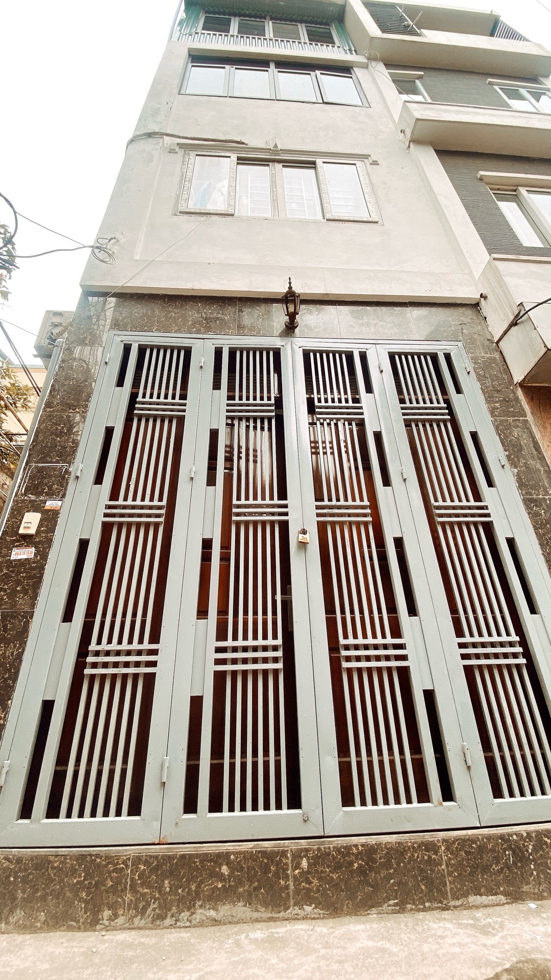 Bán nhà Nguyễn Khoái - diện tích 69m2 4 tầng - Mặt ngõ lô góc - giá 7,2 tỷ