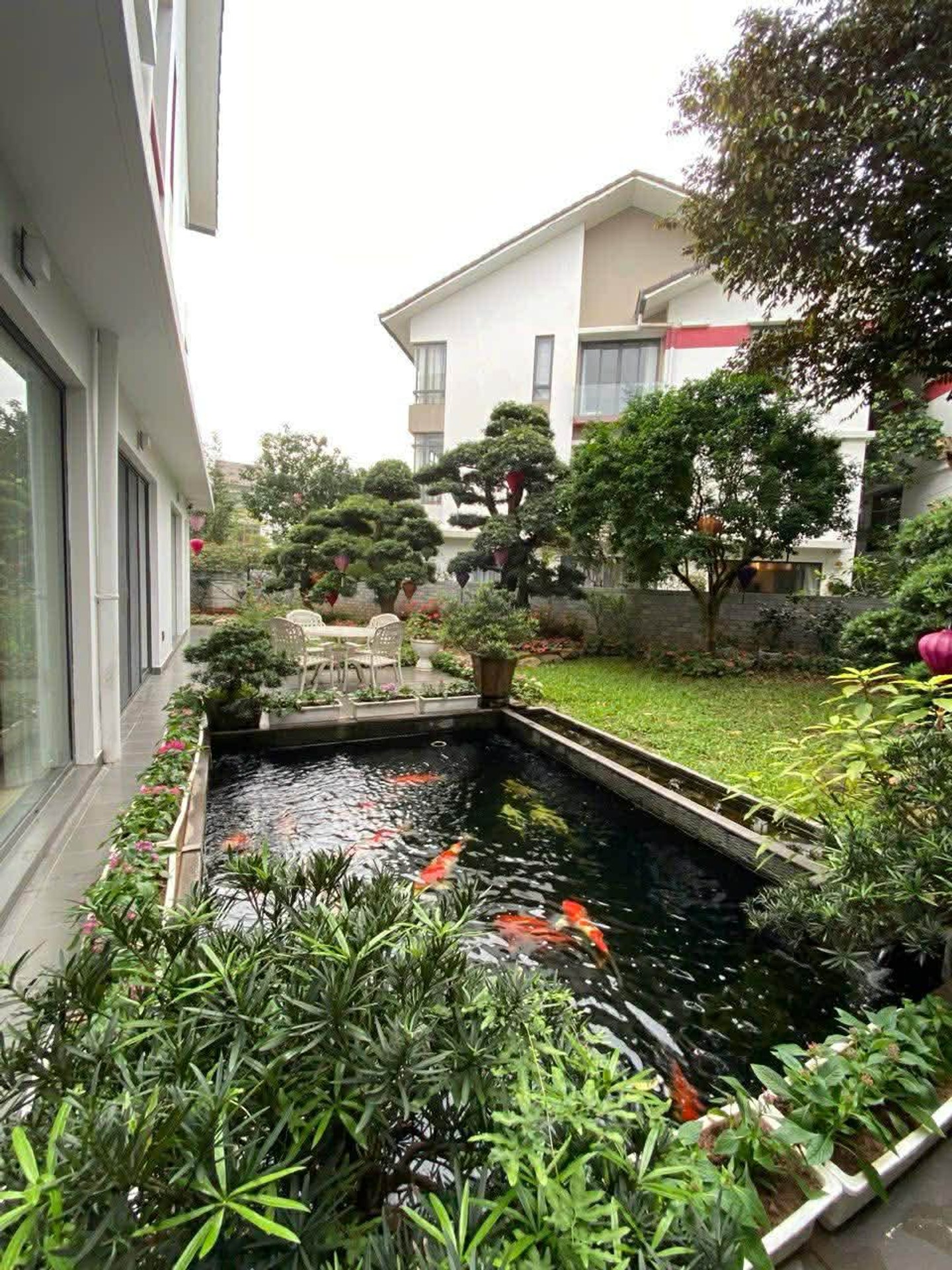 Bán nhà GAMUDA - diện tích 300m2 5 tầng - Lô góc 3 mặt thoáng - giá 115 tỷ