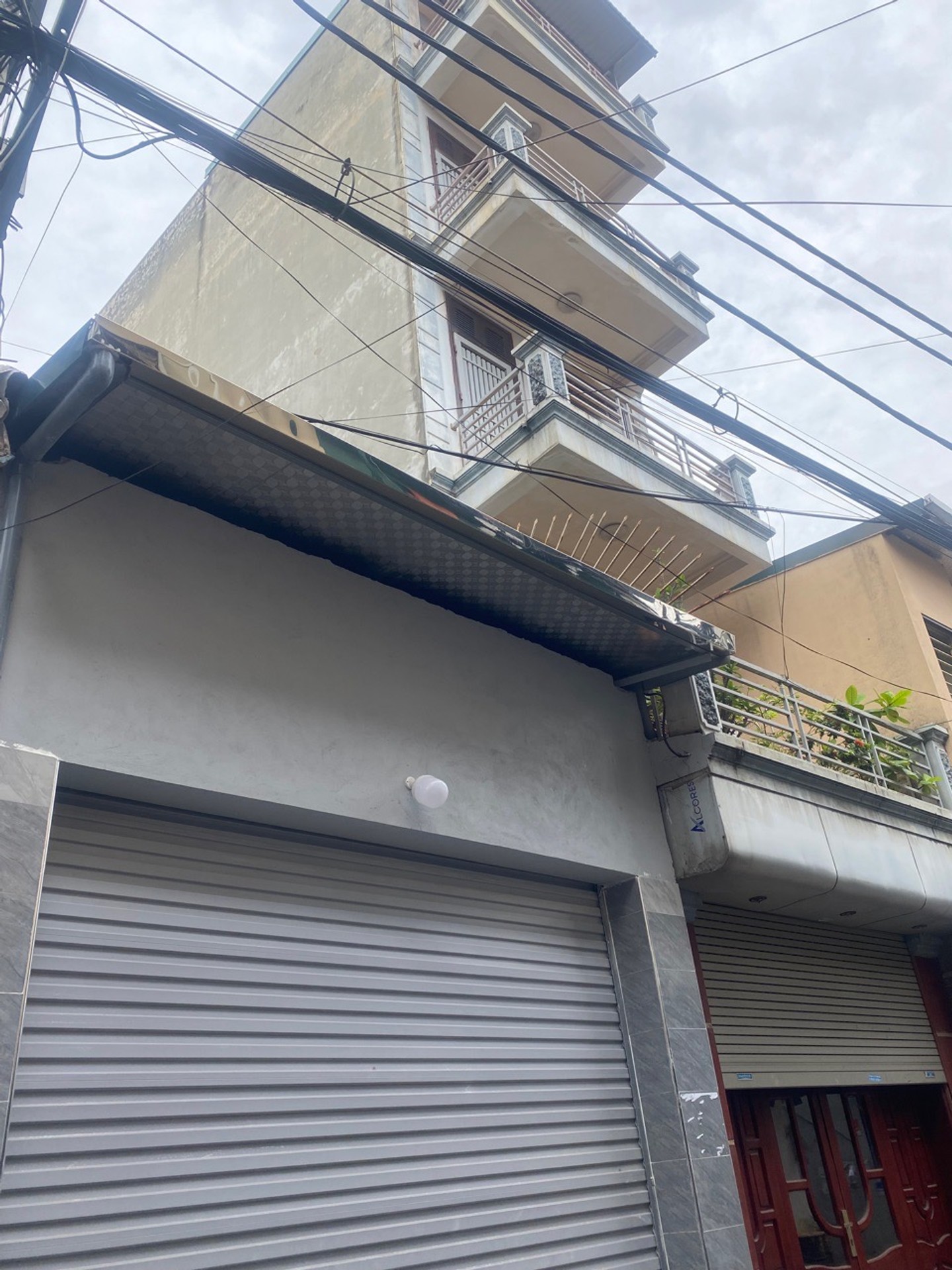Bán nhà Định Công Thượng - diện tích 61m2 2 tầng - Lô góc - giá 12,5 tỷ