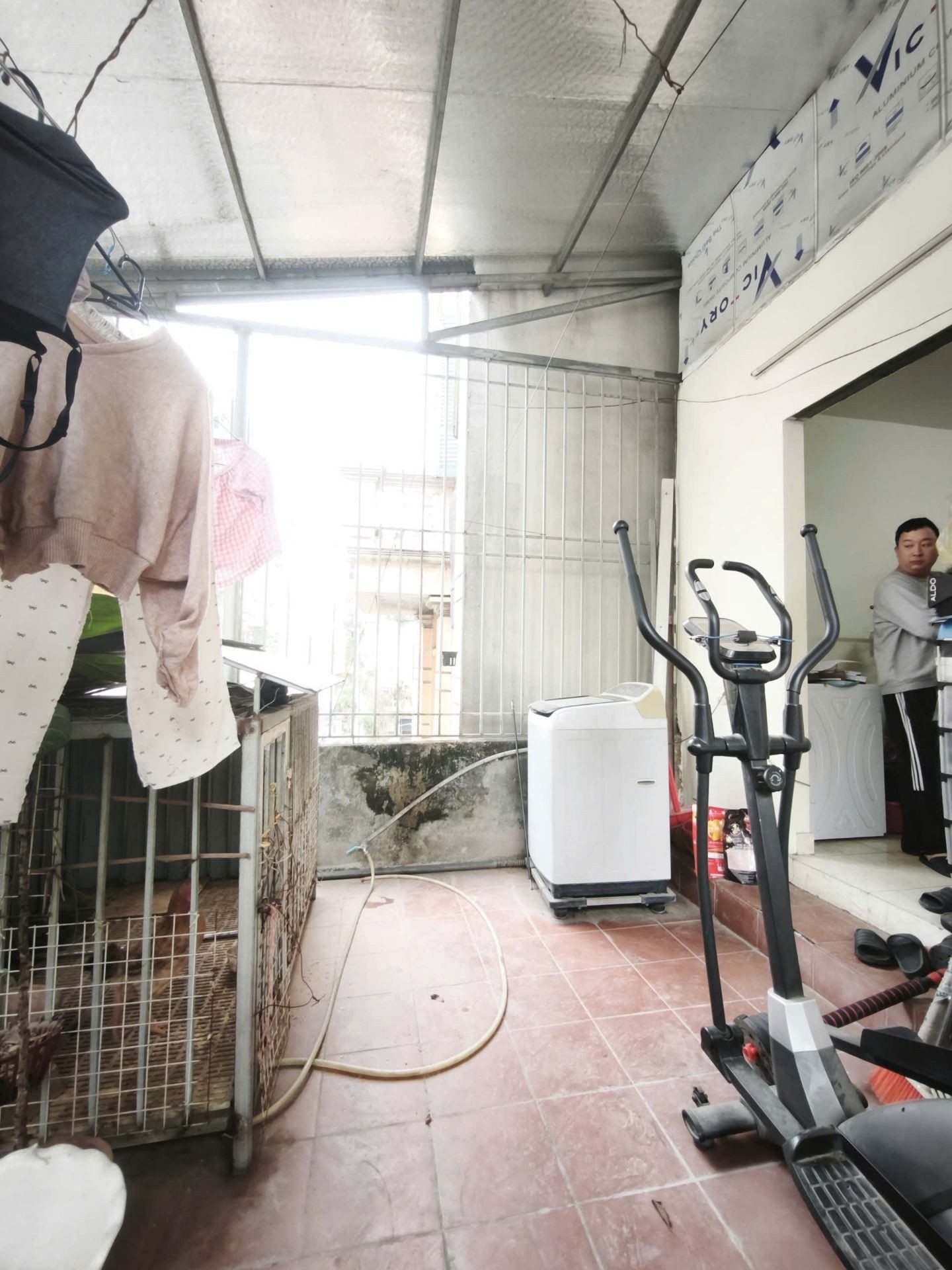 Bán nhà Pháo Đài Láng - diện tích 65m2 3 tầng - Mặt phố cực đẹp - giá 29 tỷ