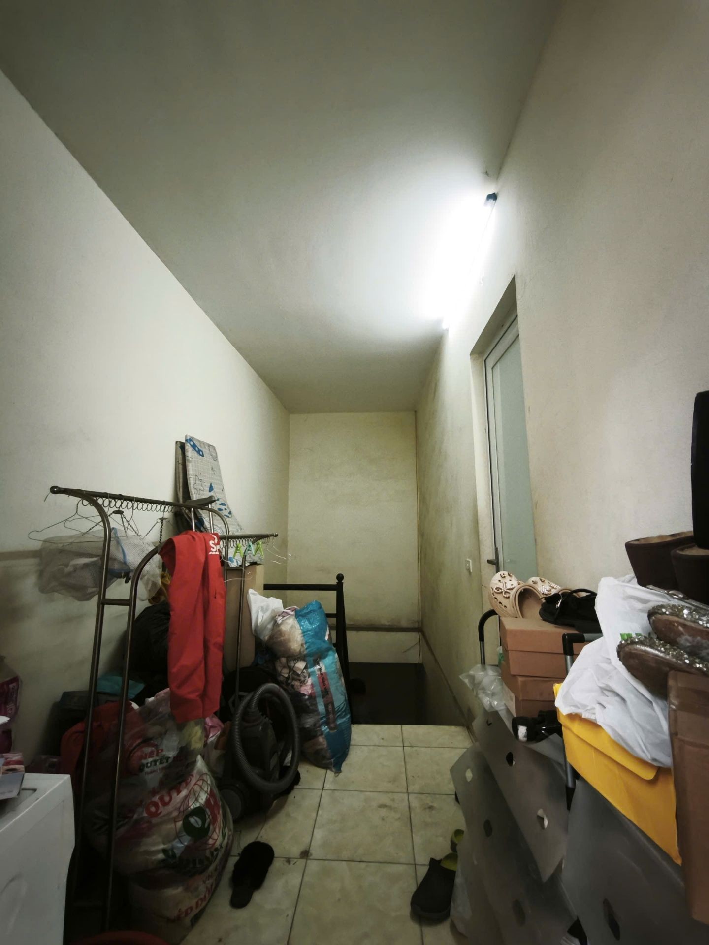 Bán nhà Pháo Đài Láng - diện tích 65m2 3 tầng - Mặt phố cực đẹp - giá 29 tỷ