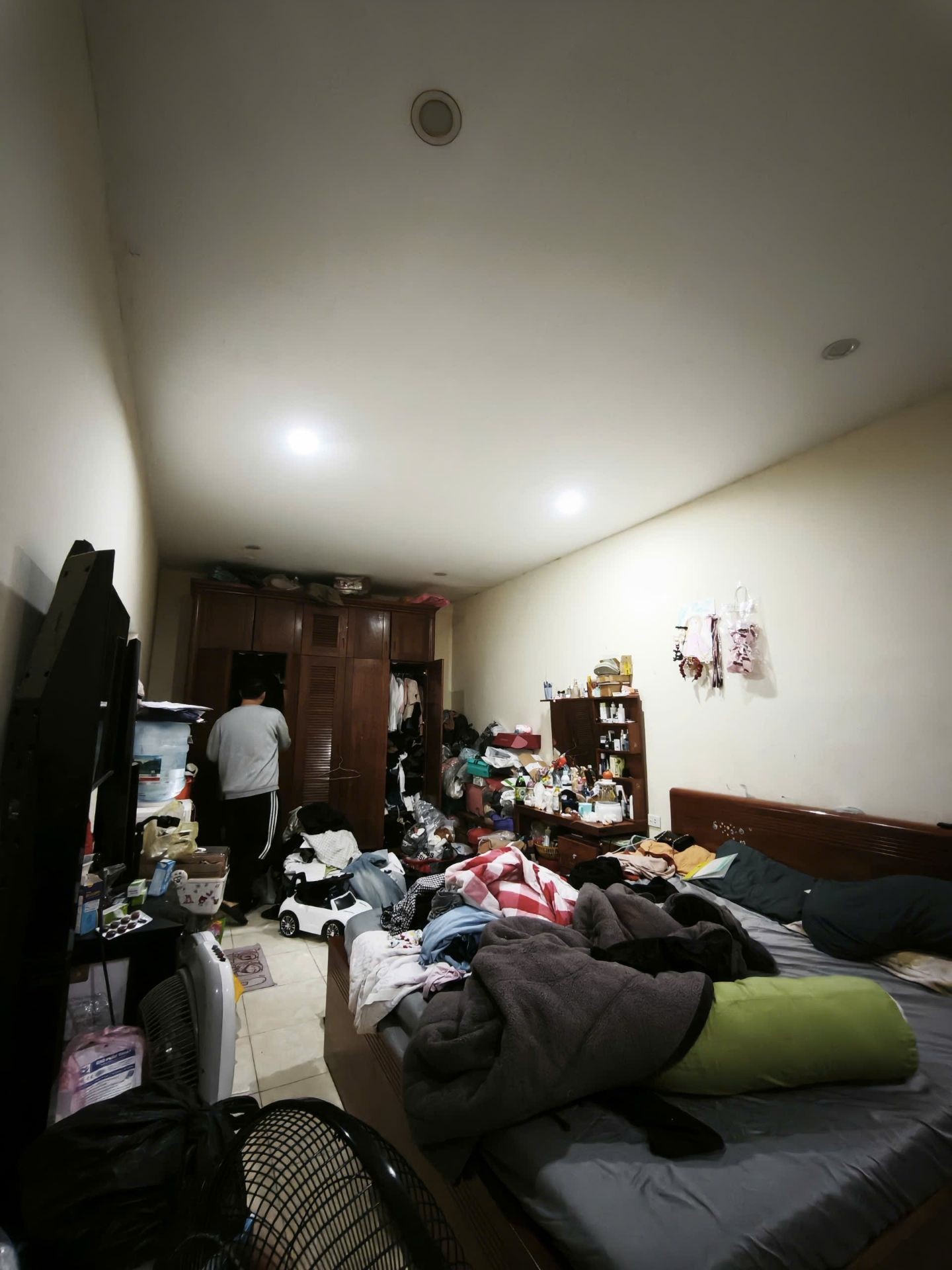 Bán nhà Pháo Đài Láng - diện tích 65m2 3 tầng - Mặt phố cực đẹp - giá 29 tỷ