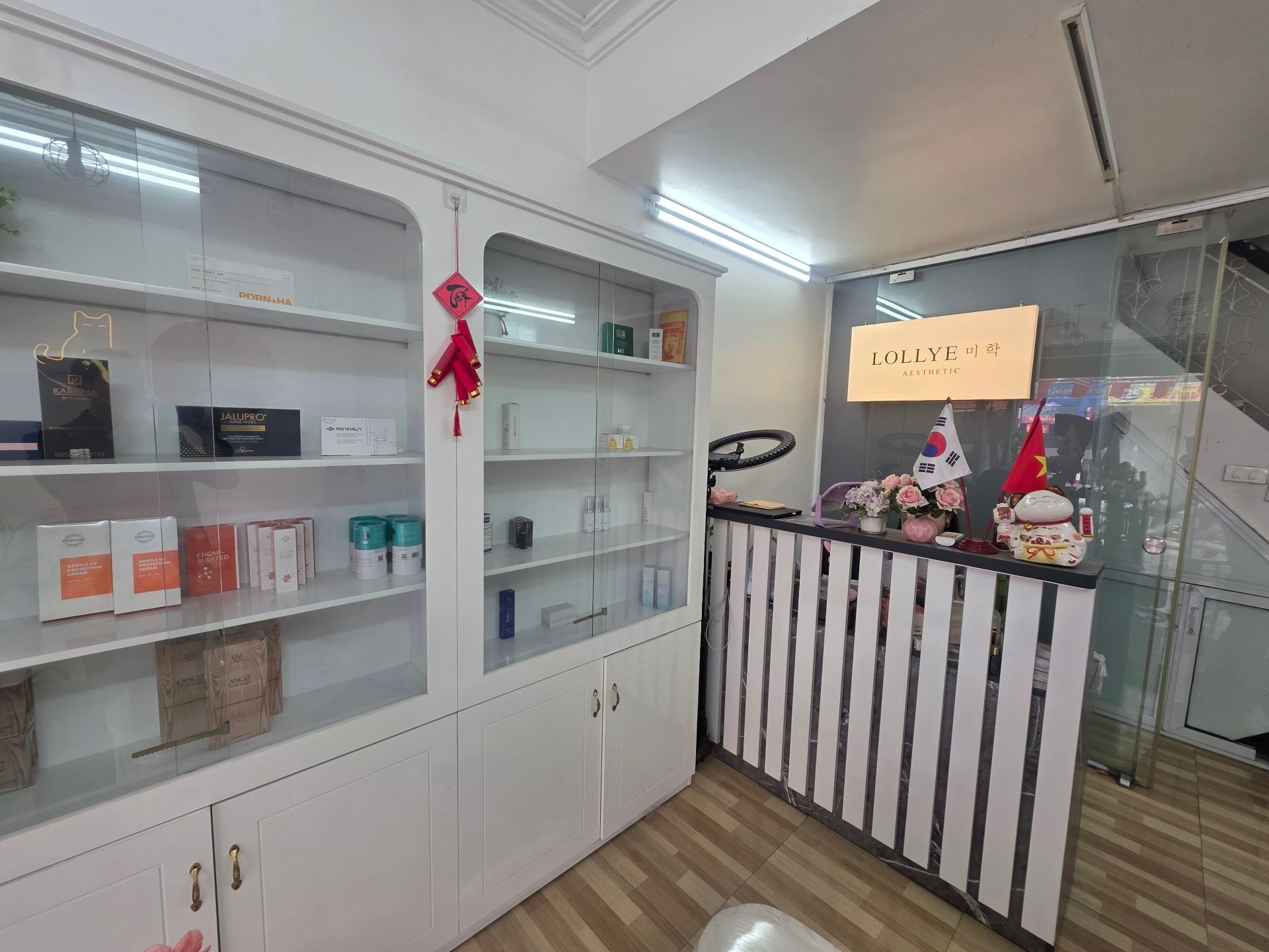 Bán nhà Trương Định - diện tích 18m2 4 tầng - Mặt phố VIP - giá 13,95 tỷ