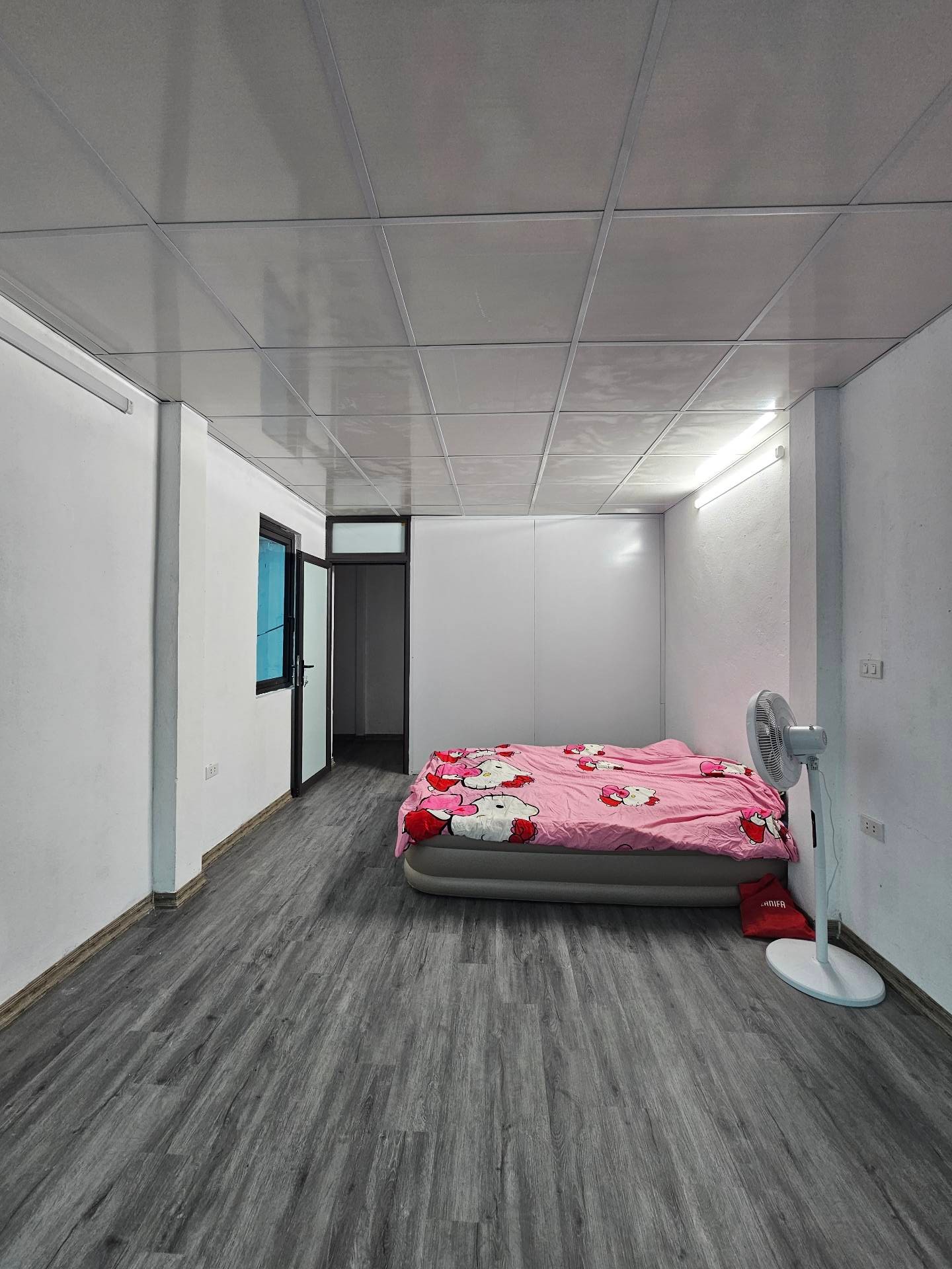 Bán nhà Giải Phóng - diện tích 28m2 3 tầng - Nhà mới ở ngay - giá 4,4 tỷ