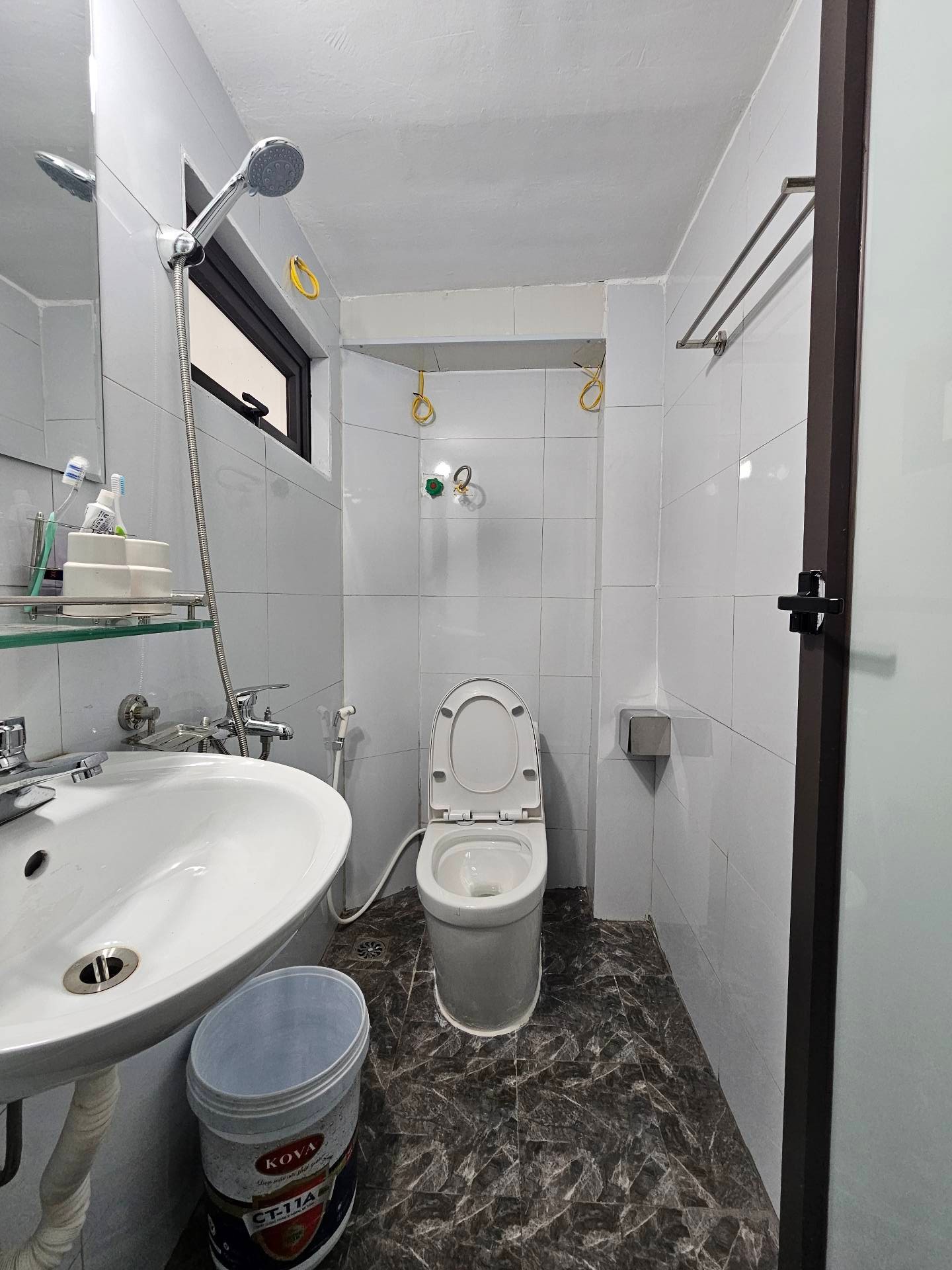 Bán nhà Giải Phóng - diện tích 28m2 3 tầng - Nhà mới ở ngay - giá 4,4 tỷ