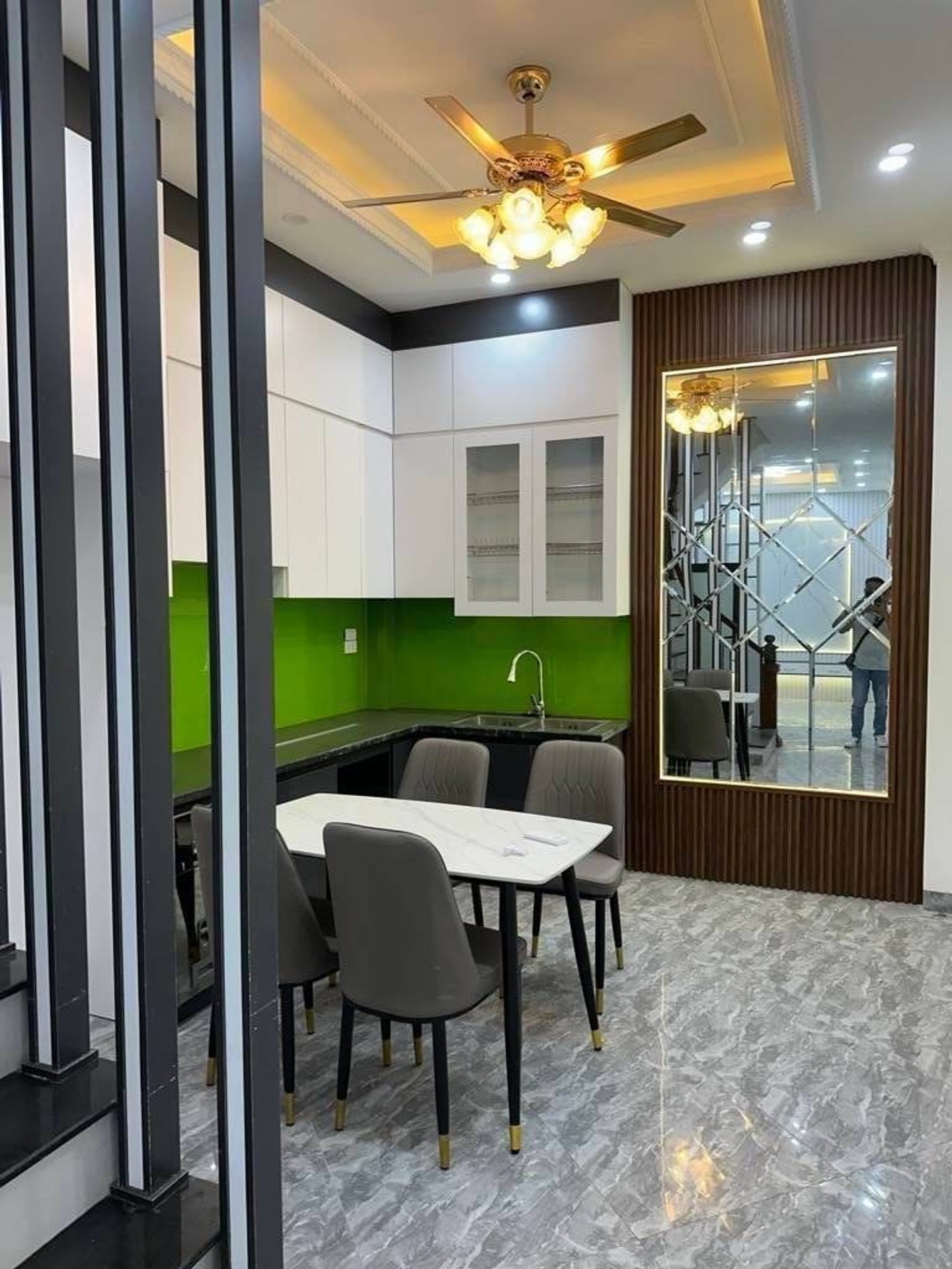 Bán nhà Đại Từ - diện tích 41m2 4 tầng - Ô tô nhỏ qua - giá 9,5 tỷ
