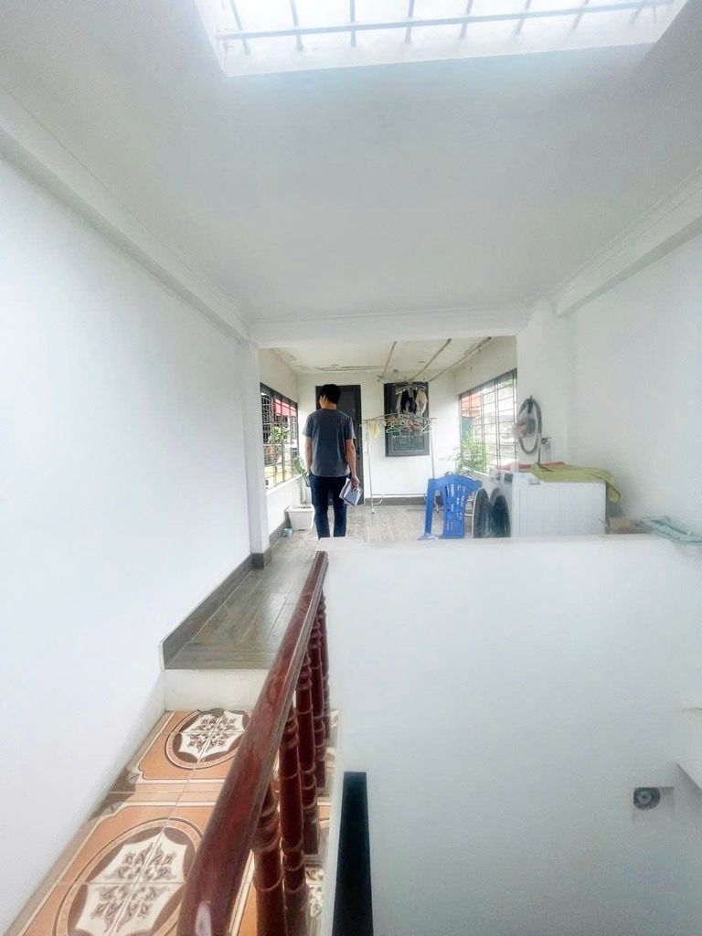Bán nhà Ngõ Thống Nhất - diện tích 40m2 5 tầng - Nhà đẹp hiếm có - giá 9,2 tỷ
