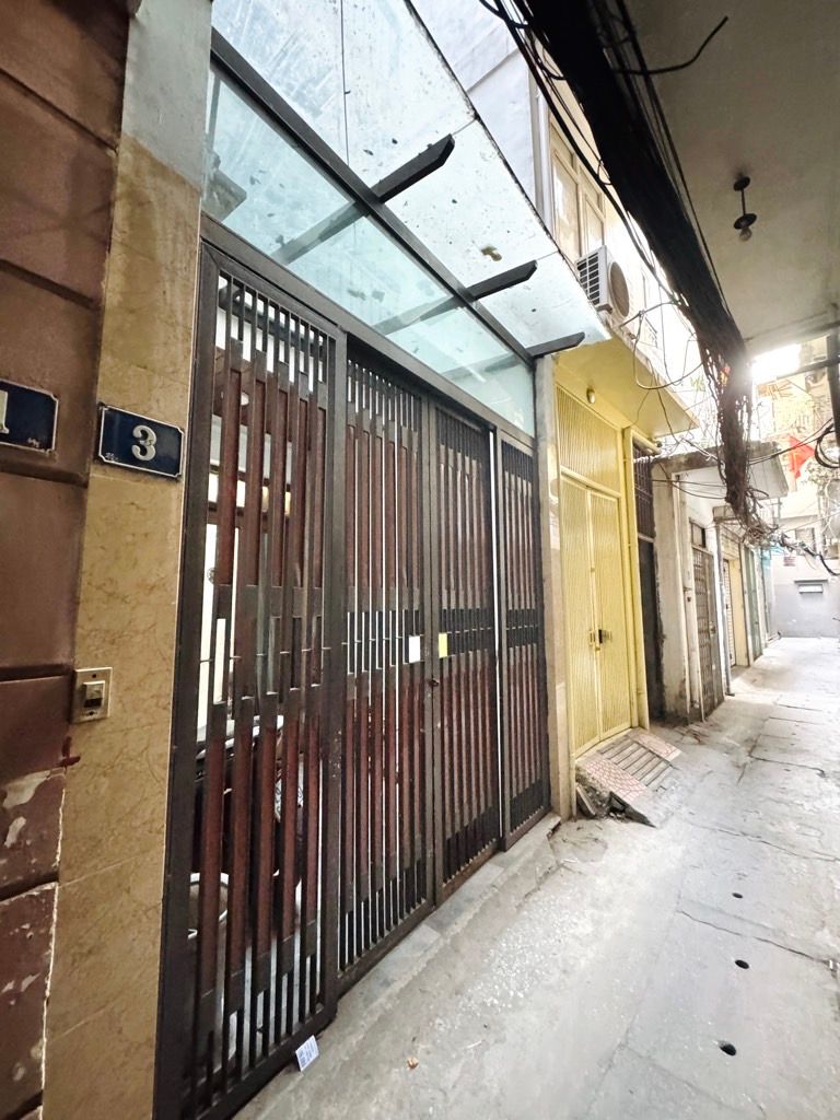 Bán nhà Ngõ Thống Nhất - diện tích 40m2 5 tầng - Nhà đẹp hiếm có - giá 9,2 tỷ