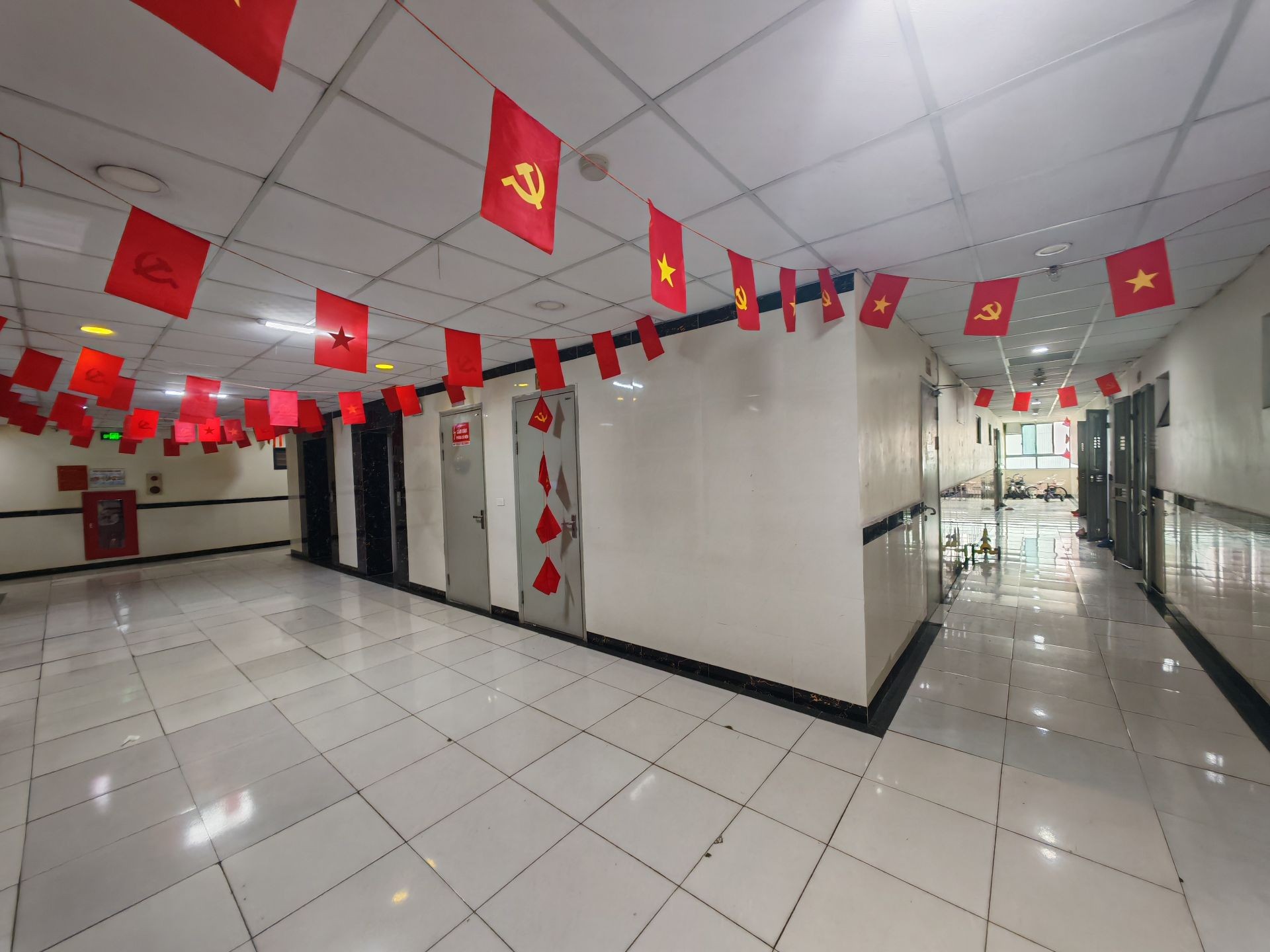 Bán nhà Nguyễn Xiển - diện tích 63m2 1 tầng - Sổ đỏ chính chủ - giá 4,68 tỷ