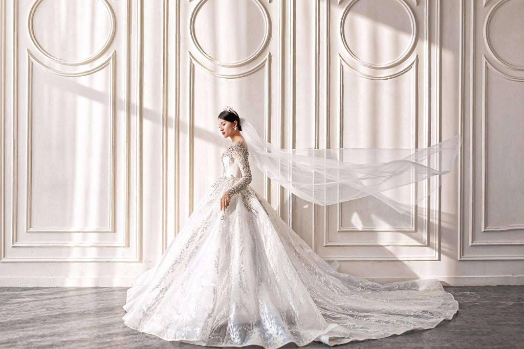 Bán nhà Phố Huế - diện tích 132m2 6 tầng - Mặt phố kinh doanh - giá 200 tỷ