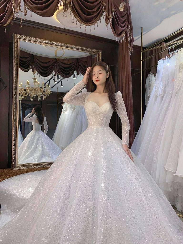 Bán nhà Phố Huế - diện tích 132m2 6 tầng - Mặt phố kinh doanh - giá 200 tỷ