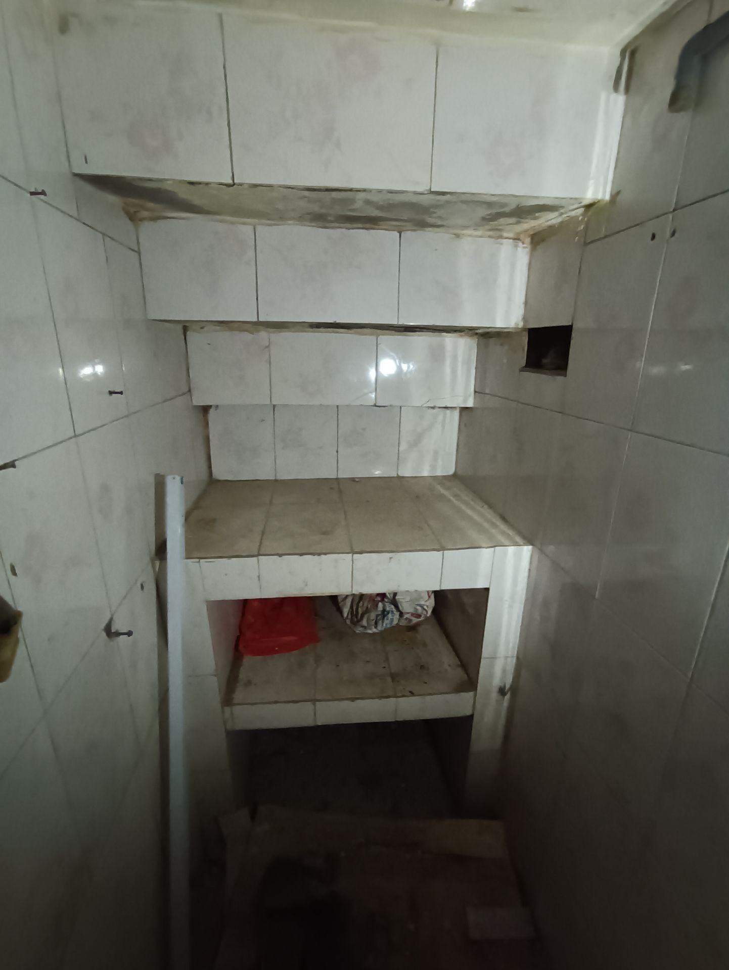 Bán nhà Tân Mai - diện tích 17m2 1 tầng - Nhà tập thể tầng 1 - giá 2,05 tỷ