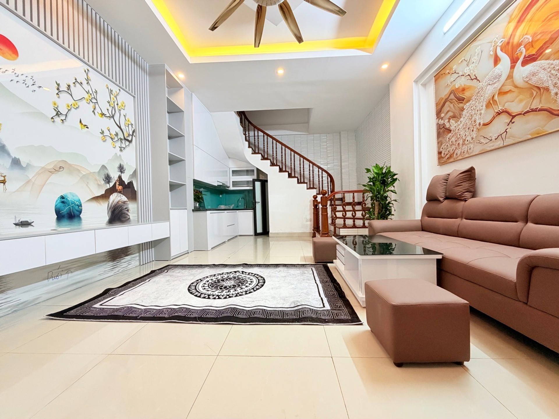 Bán nhà Giáp Bát - diện tích 37m2 5 tầng - nhà dân xây, full nội thất đẹp - giá 9,99 tỷ