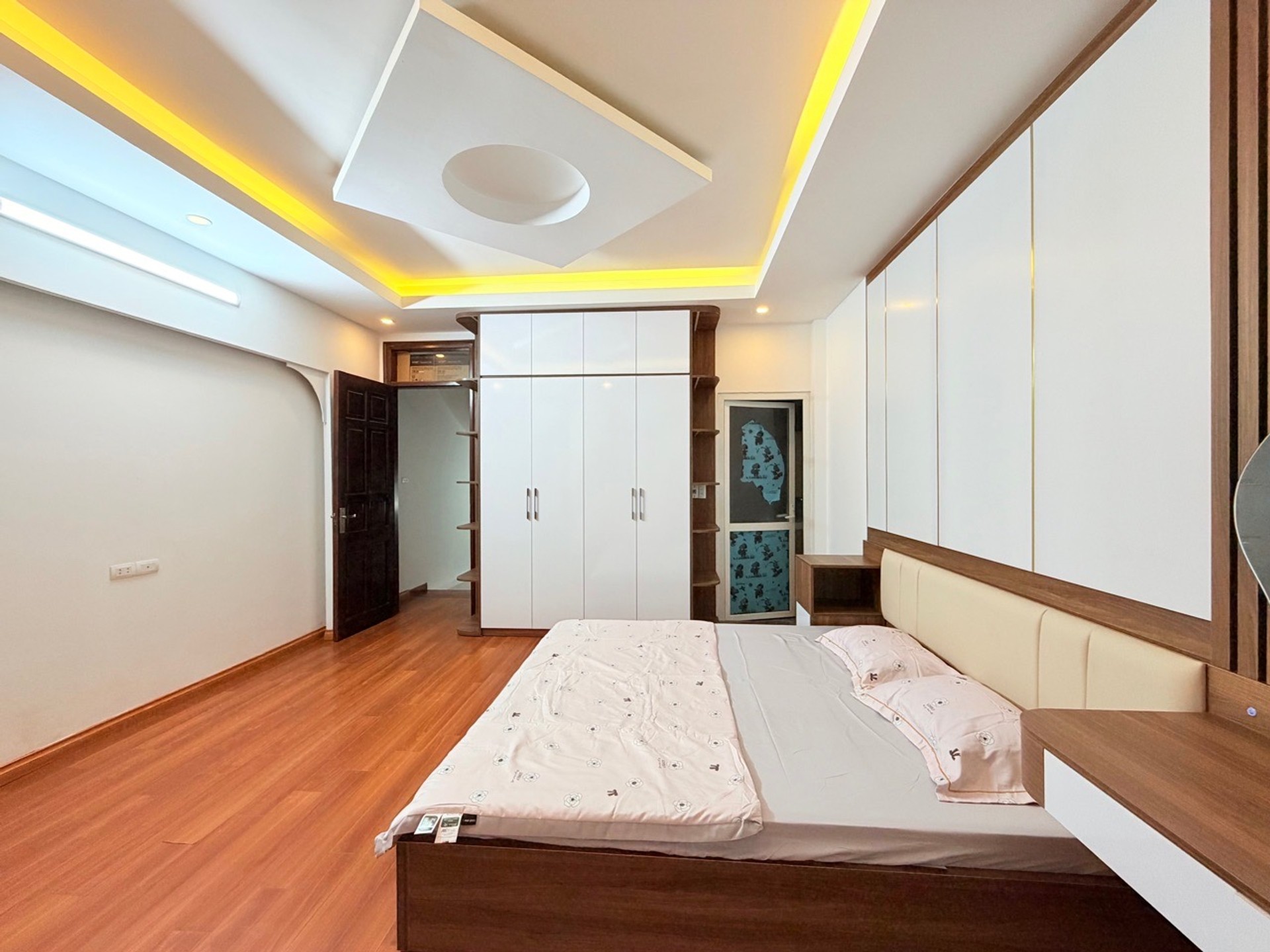 Bán nhà Giáp Bát - diện tích 37m2 5 tầng - nhà dân xây, full nội thất đẹp - giá 9,99 tỷ