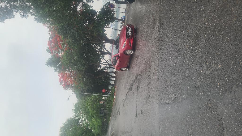 Bán nhà Bắc Linh Đàm - diện tích 108m2 6 tầng - Lô góc 3 mặt tiền - giá 45 tỷ