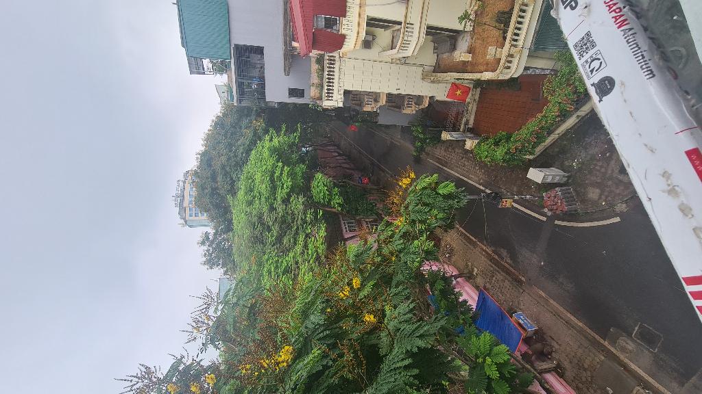 Bán nhà Bắc Linh Đàm - diện tích 108m2 6 tầng - Lô góc 3 mặt tiền - giá 45 tỷ