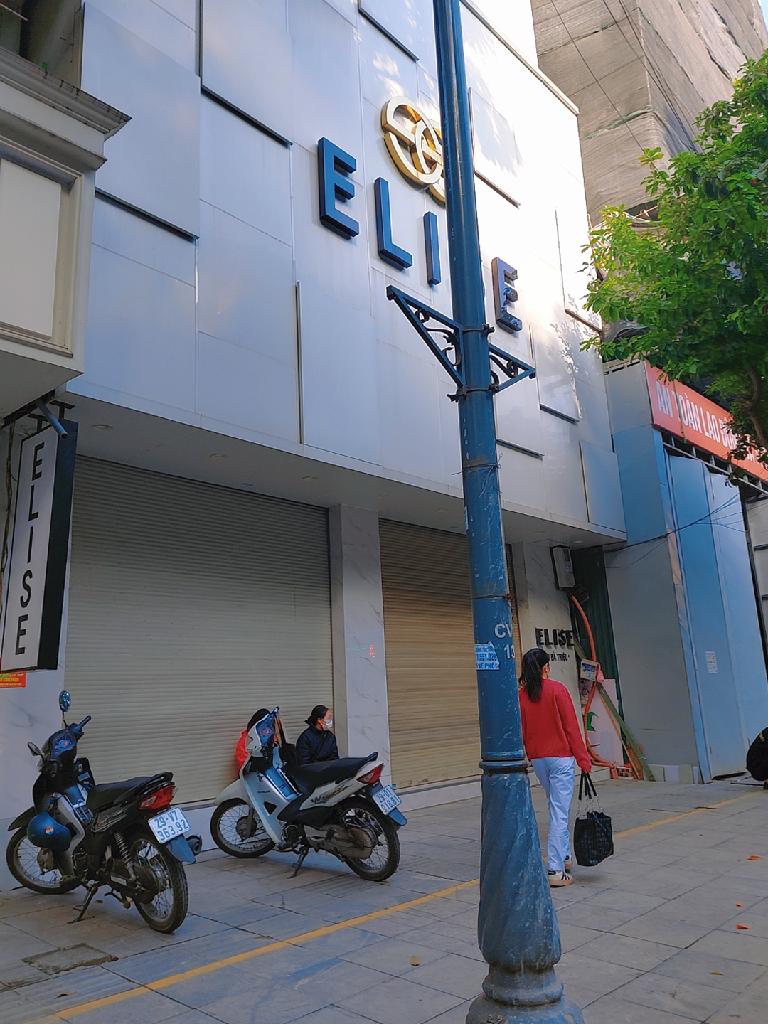 Bán nhà Bà Triệu - diện tích 256m2 4 tầng - Mặt phố Vip, mặt tiền khủng - giá 285 tỷ