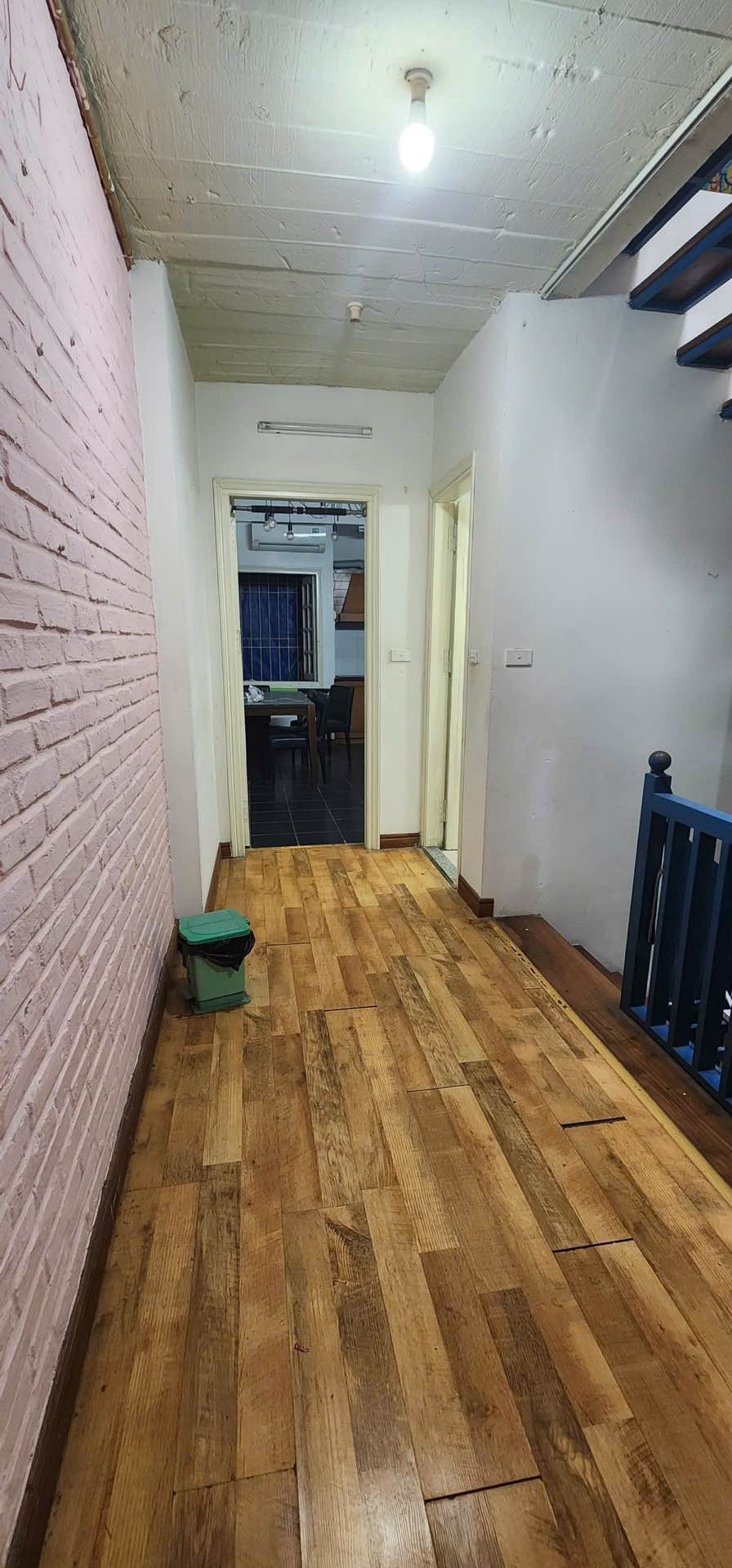 Bán nhà Nguyễn Cao - diện tích 45m2 4 tầng - ô tô tránh - giá 13,5 tỷ