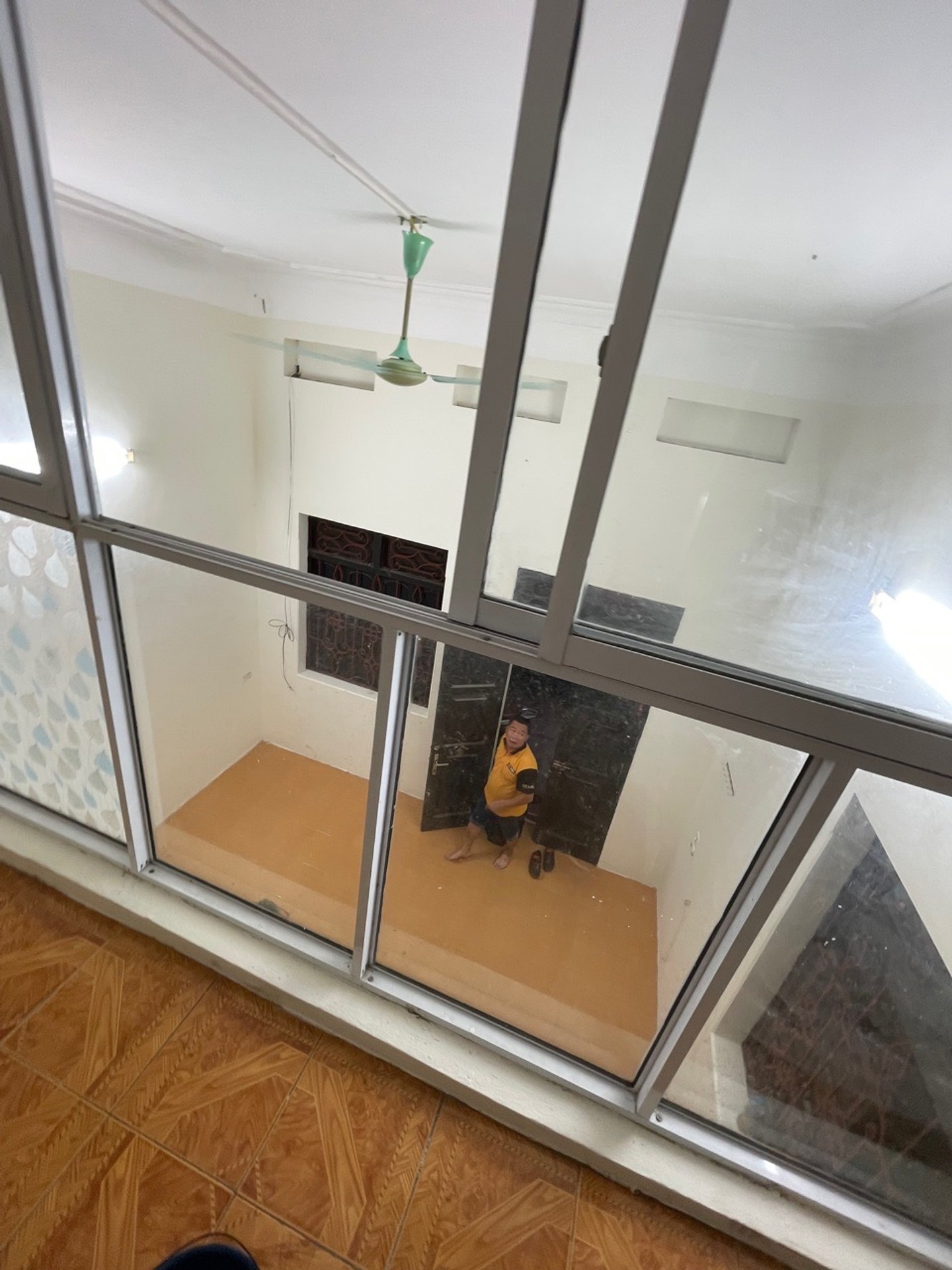 Bán nhà Giáp Bát - diện tích 40m2 2 tầng - Nhà 3 mặt thoáng - giá 8 tỷ