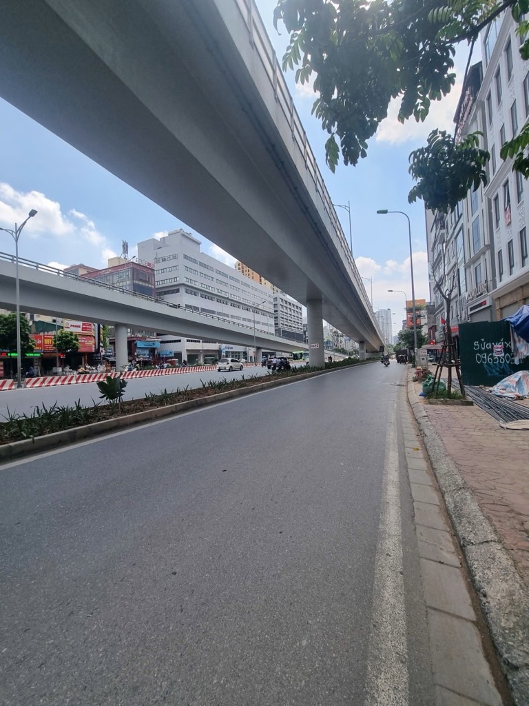 Bán nhà Trường Chinh - diện tích 35m2 6 tầng - Mặt phố kinh doanh - giá 25 tỷ