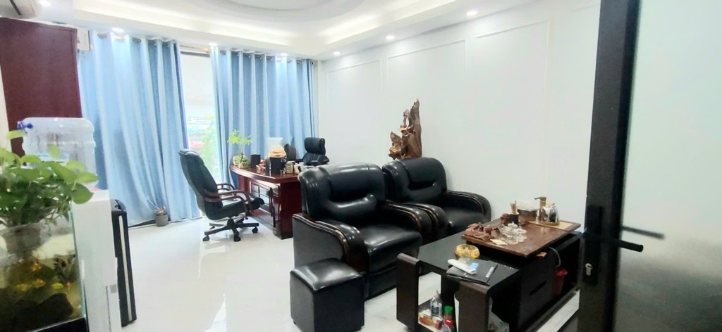 Bán nhà Trường Chinh - diện tích 35m2 6 tầng - Mặt phố kinh doanh - giá 25 tỷ