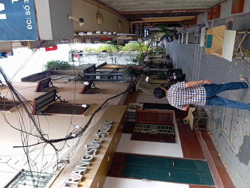 Bán nhà Đặng Thái Thân - diện tích 30m2 6 tầng - Lô góc, ô tô tránh - giá 30 tỷ