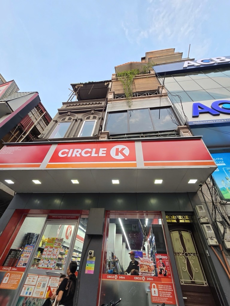 Bán nhà Tôn Đức Thắng - diện tích 43.6m2 4 tầng - Mặt phố kinh doanh sầm uất - giá 28,6 tỷ