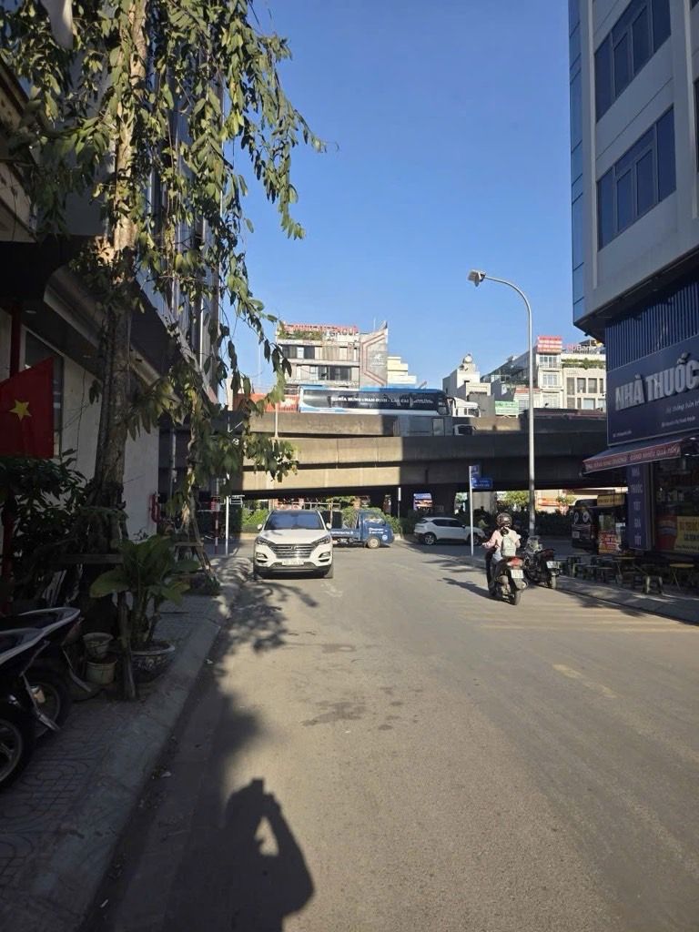 Bán nhà Tưởng Dân Bảo - diện tích 58.7m2 5 tầng - Mặt phố kinh doanh sầm uất - giá 34 tỷ