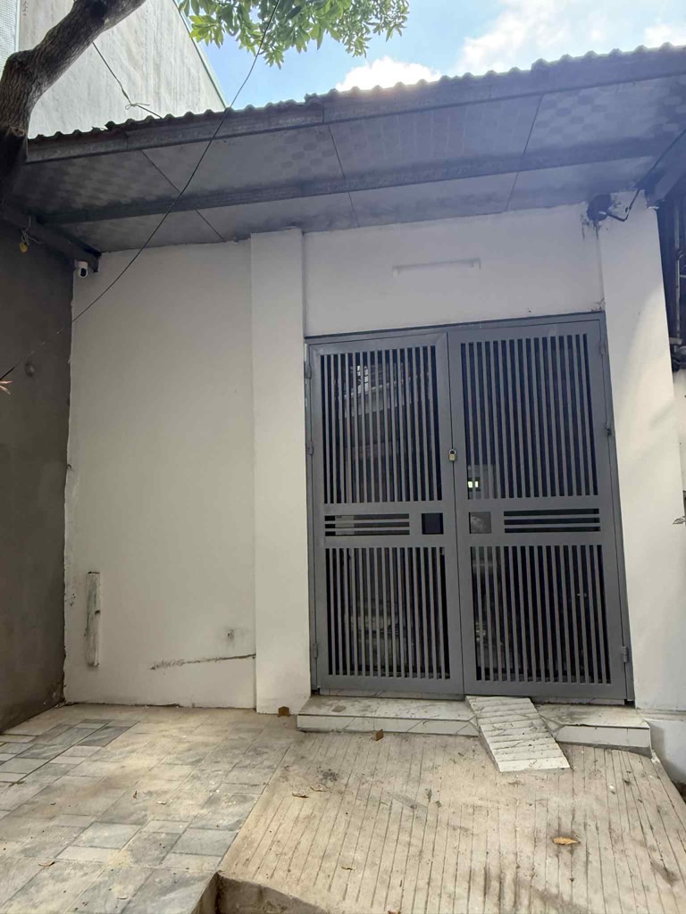 Bán nhà Triều Khúc - diện tích 63m2 1 tầng - ô tô vào nhà - giá 1,8 tỷ