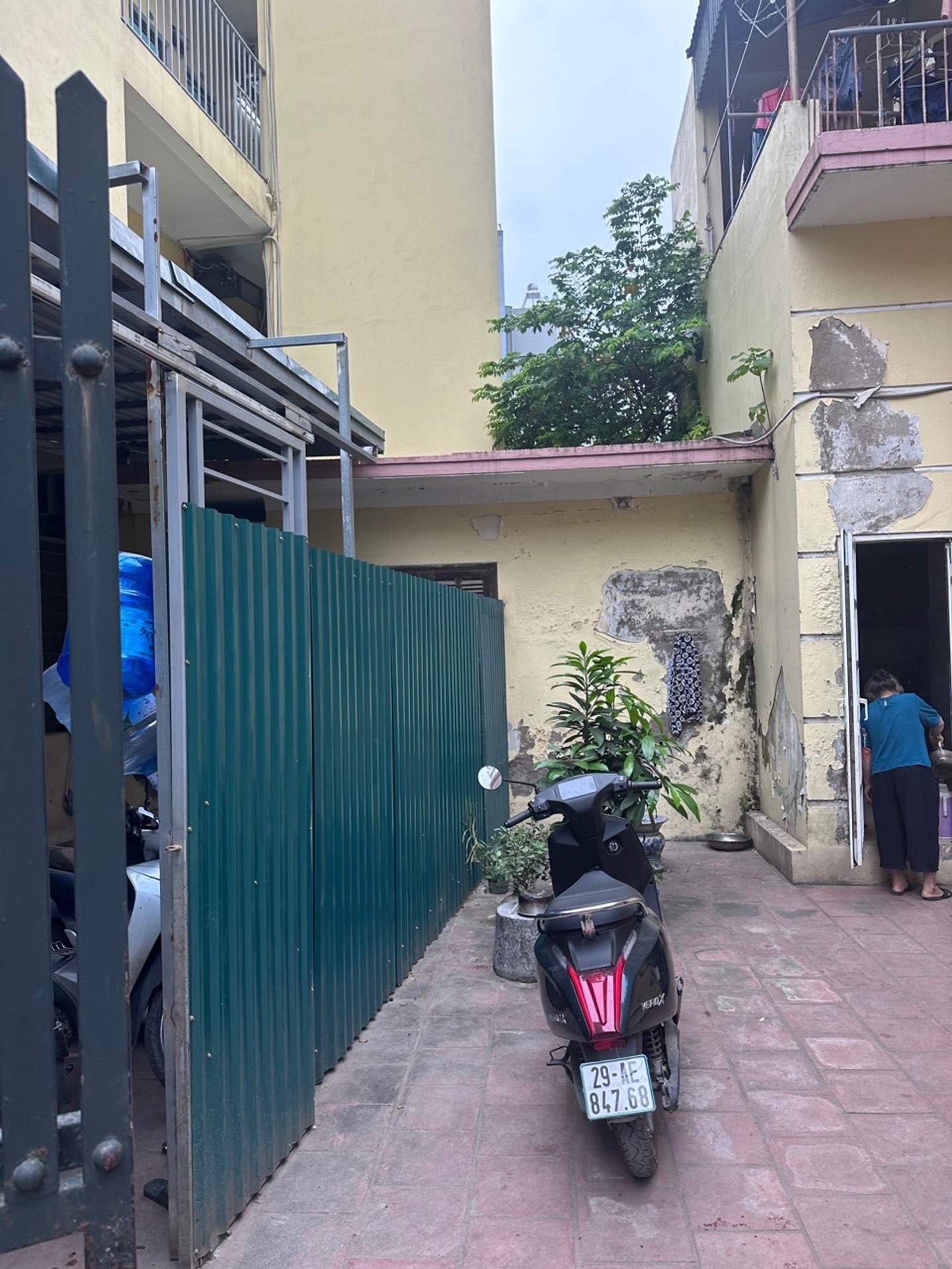 Bán nhà Lĩnh Nam - diện tích 51m2 4 tầng - ô tô qua nhà - giá 8,5 tỷ