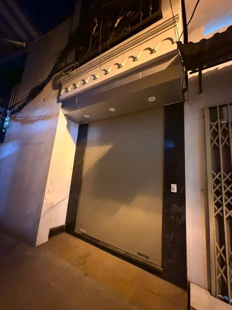 Bán nhà Trần Khát Chân - diện tích 27m2 5 tầng - Nhà mới nở hậu ở ngay - giá 9,45 tỷ