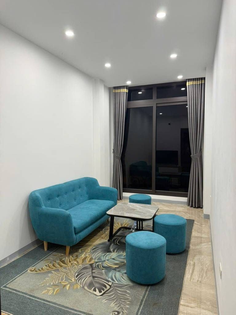 Bán nhà Trần Khát Chân - diện tích 27m2 5 tầng - Nhà mới nở hậu ở ngay - giá 9,45 tỷ