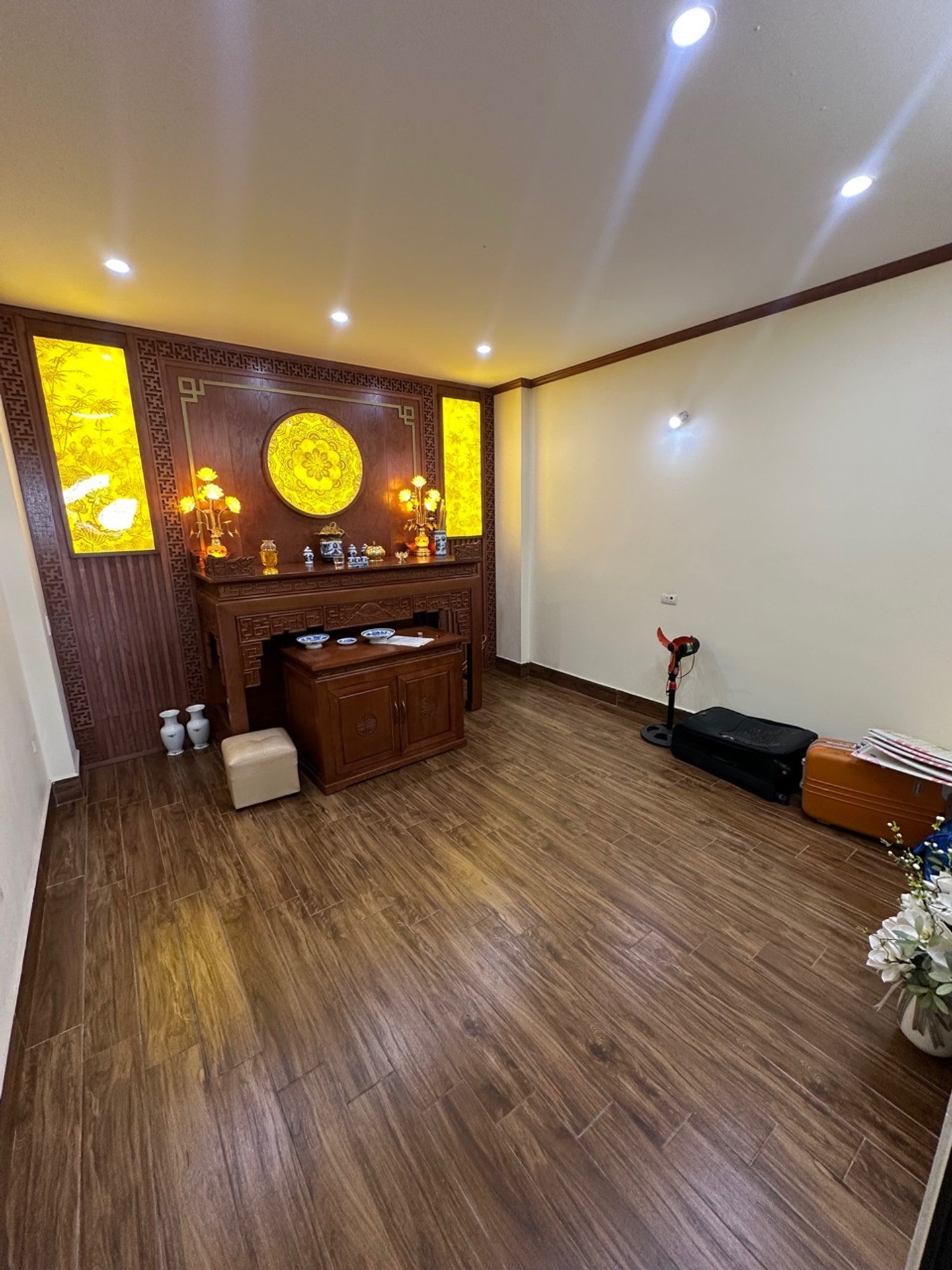 Bán nhà Dương Văn Bé - diện tích 45m2 5 tầng - ô tô qua nhà - giá 14,95 tỷ
