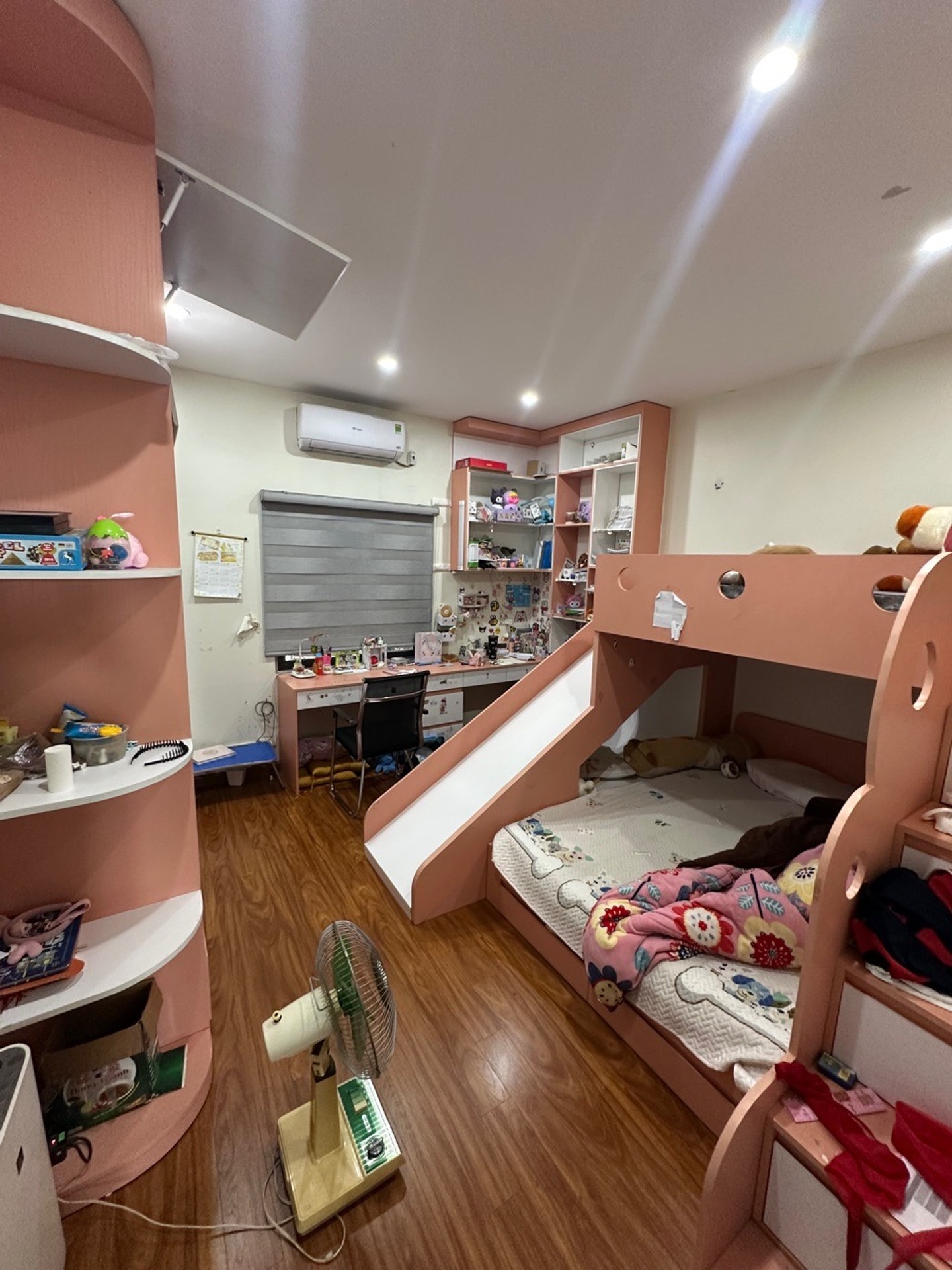 Bán nhà Dương Văn Bé - diện tích 45m2 5 tầng - ô tô qua nhà - giá 14,95 tỷ