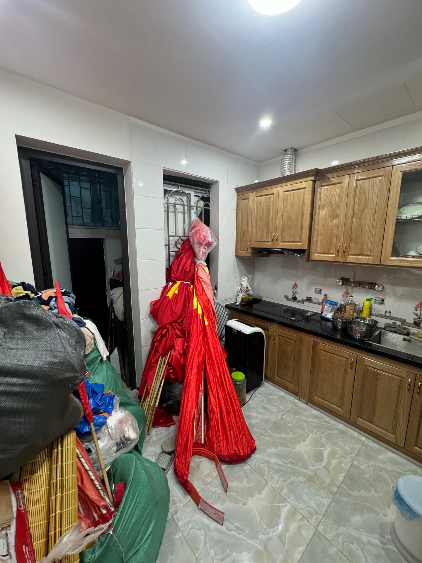 Bán nhà Tây Kết - diện tích 80m2 1 tầng - Ô TÔ TRÁNH - giá 6,5 tỷ
