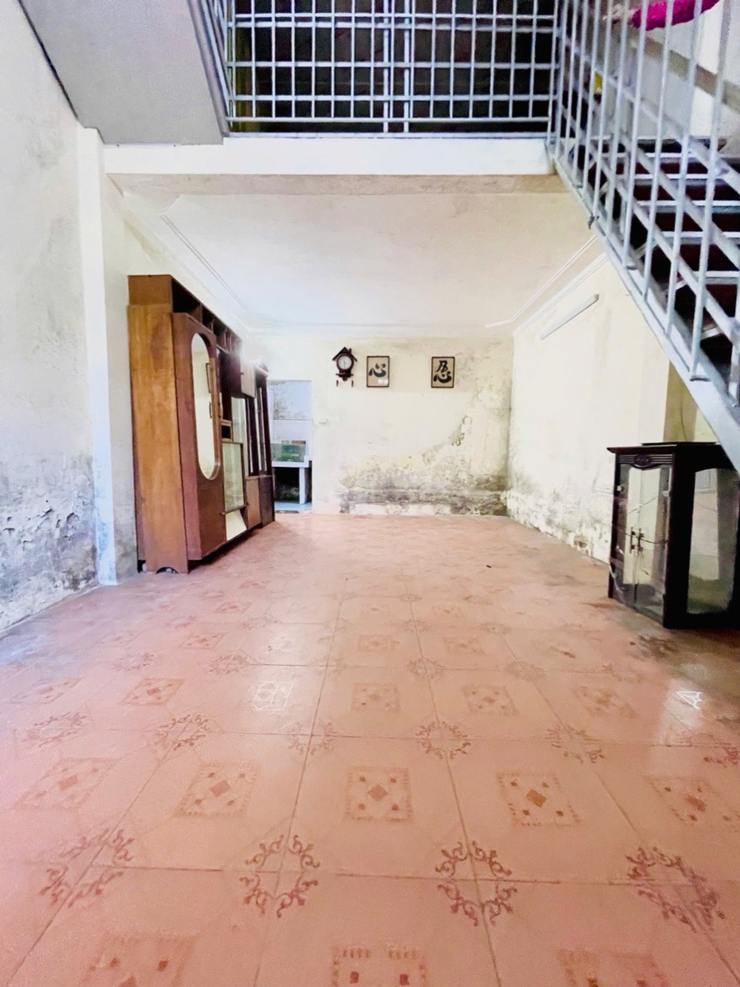 Bán nhà Định Công - diện tích 40m2 3 tầng - 10m ra ô tô - giá 7,9 tỷ