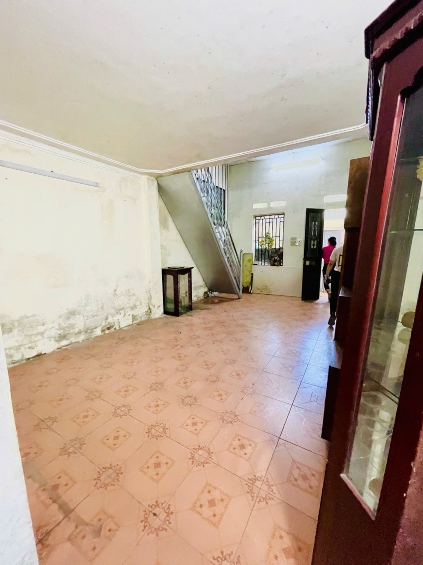 Bán nhà Định Công - diện tích 40m2 3 tầng - 10m ra ô tô - giá 7,9 tỷ