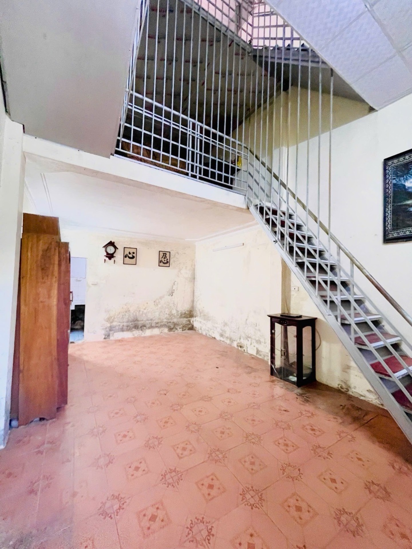 Bán nhà Định Công - diện tích 40m2 3 tầng - 10m ra ô tô - giá 7,9 tỷ