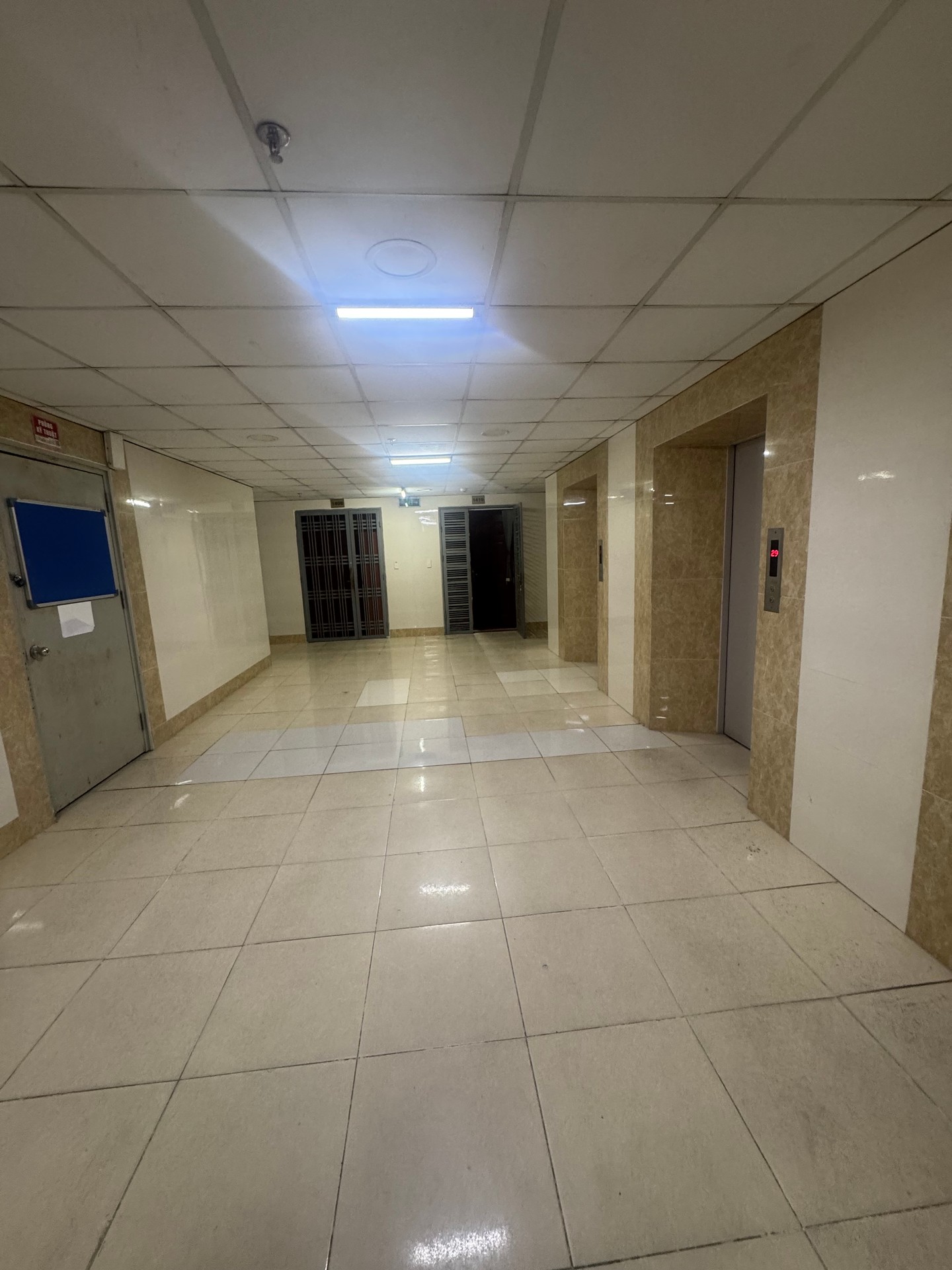 Bán nhà Nguyễn Duy Trinh - diện tích 90m2 14 tầng - Gần trường chợ tiện ích - giá 7,4 tỷ