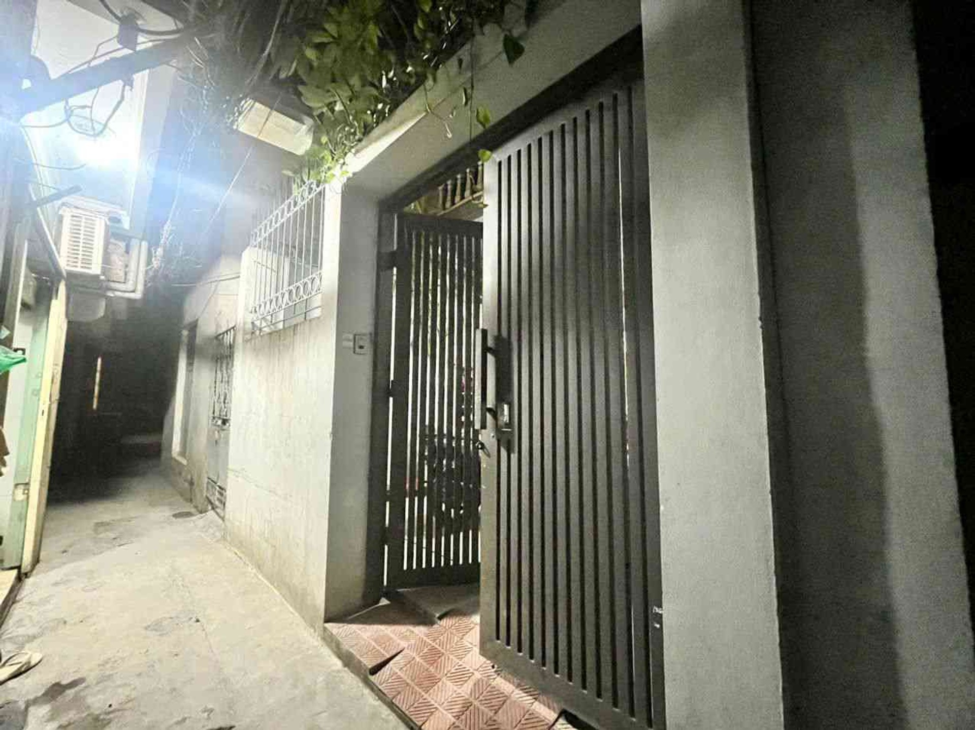 Bán nhà Dương Văn Bé - diện tích 48m2 3 tầng - Nhà đẹp hiếm có - giá 11,8 tỷ