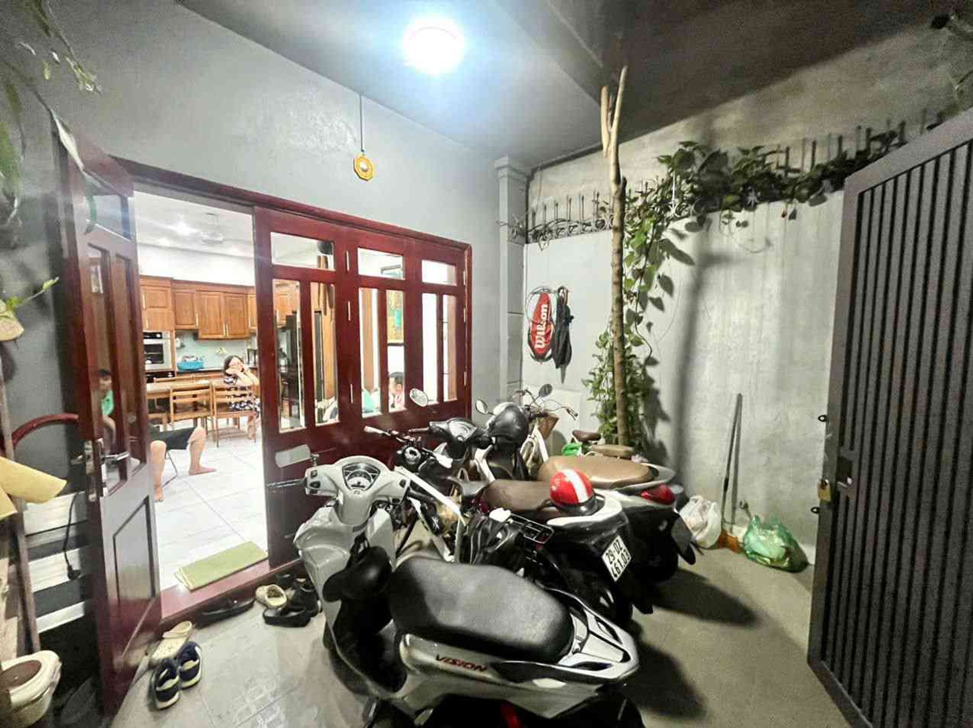 Bán nhà Dương Văn Bé - diện tích 48m2 3 tầng - Nhà đẹp hiếm có - giá 11,8 tỷ