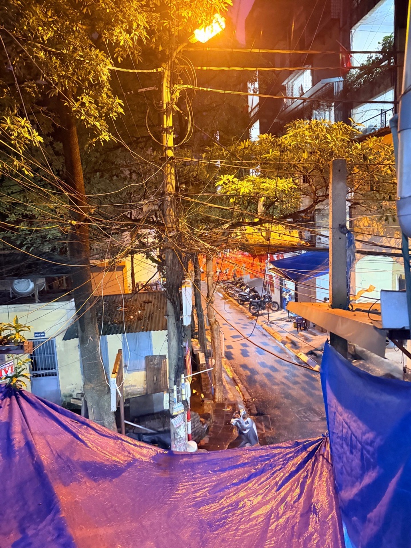 Bán nhà Tam Trinh - diện tích 90m2 1 tầng - Ô tô tránh chân cầu thang - giá 5,45 tỷ