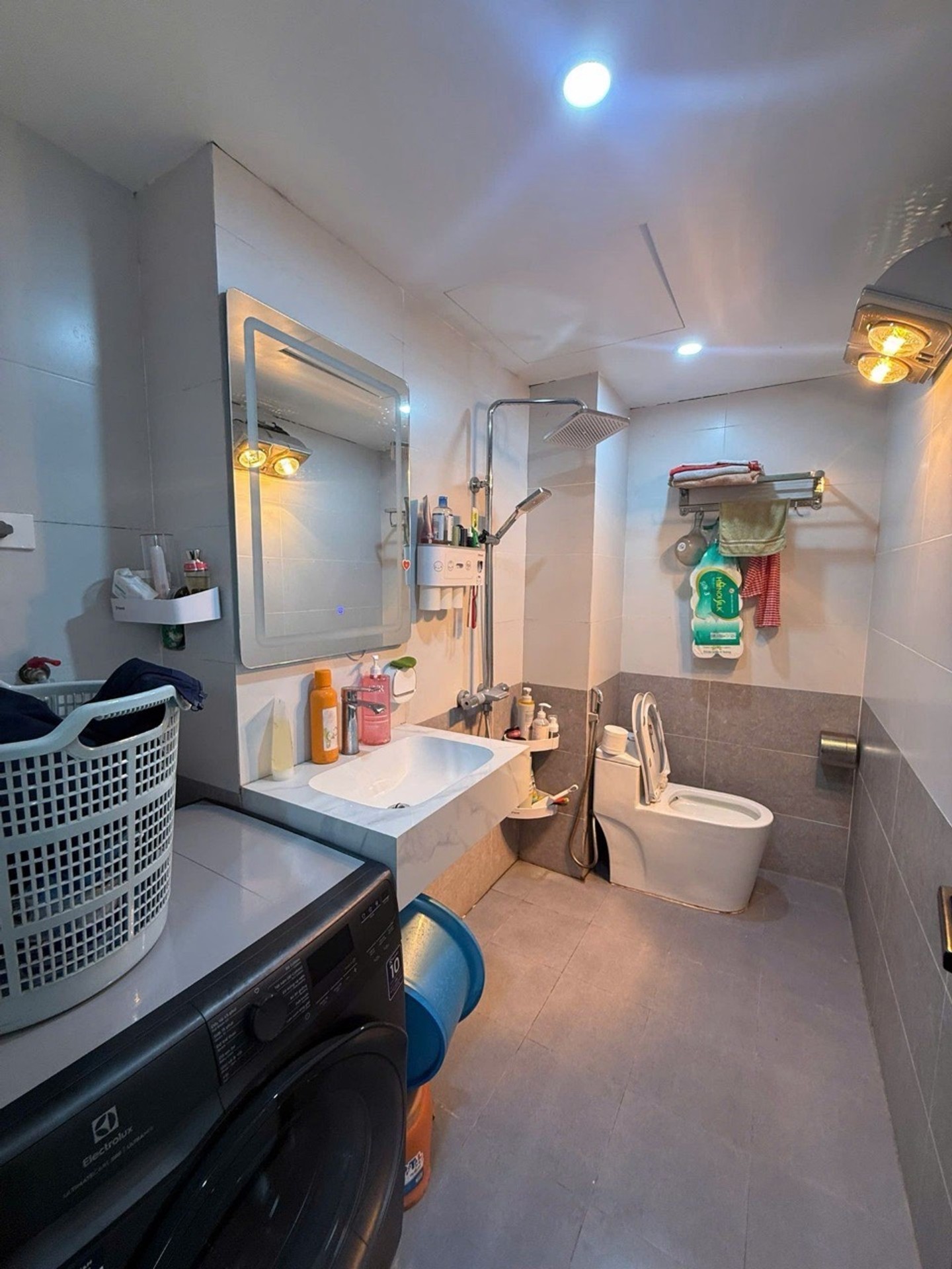 Bán nhà Tam Trinh - diện tích 90m2 1 tầng - Ô tô tránh chân cầu thang - giá 5,45 tỷ