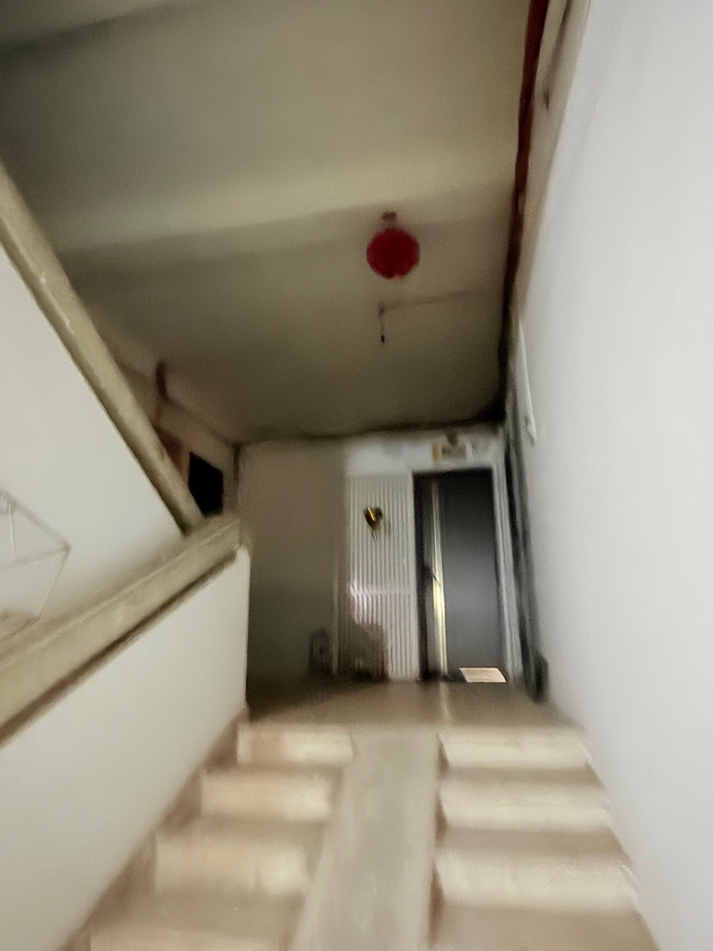 Bán nhà Tam Trinh - diện tích 90m2 1 tầng - Ô tô tránh chân cầu thang - giá 5,45 tỷ