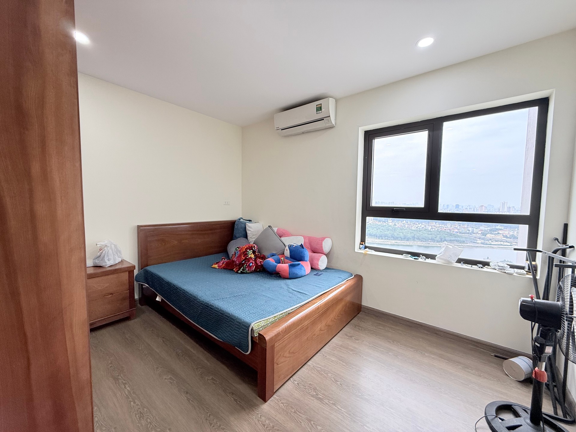 Bán căn hộ 54 Ngọc Hồi - diện tích 70m2 1 tầng - Nhà đẹp ở ngay - giá 5,3 tỷ