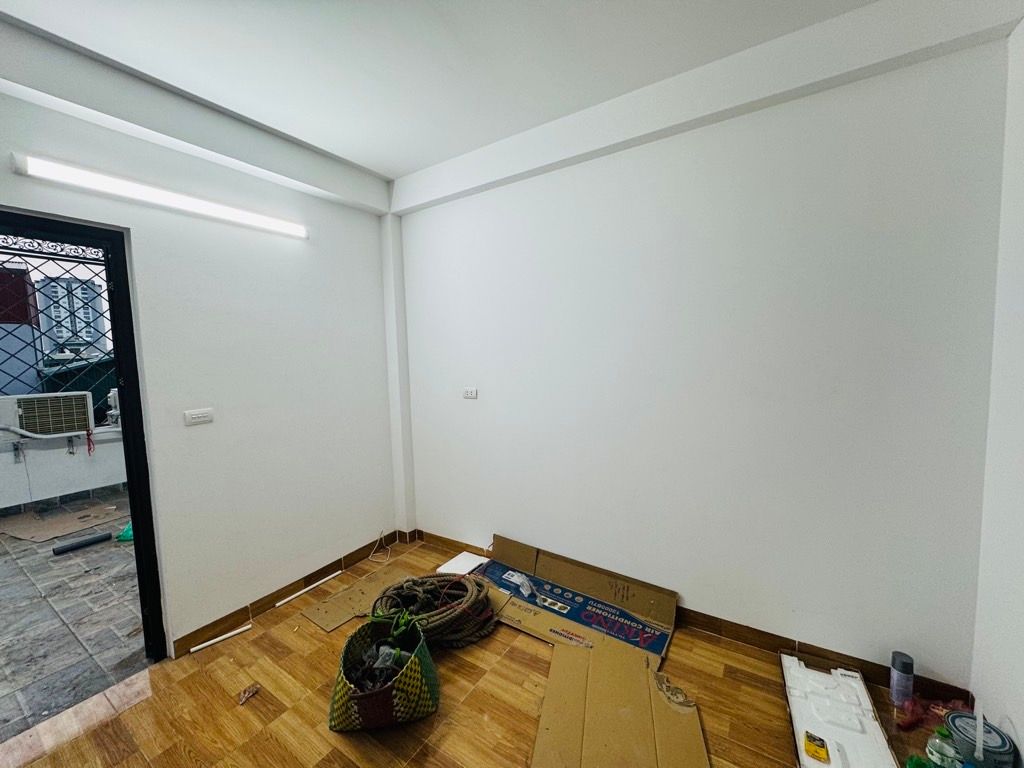 Bán nhà Minh Khai - diện tích 50m2 5 tầng - Thang máy - giá 13,2 tỷ