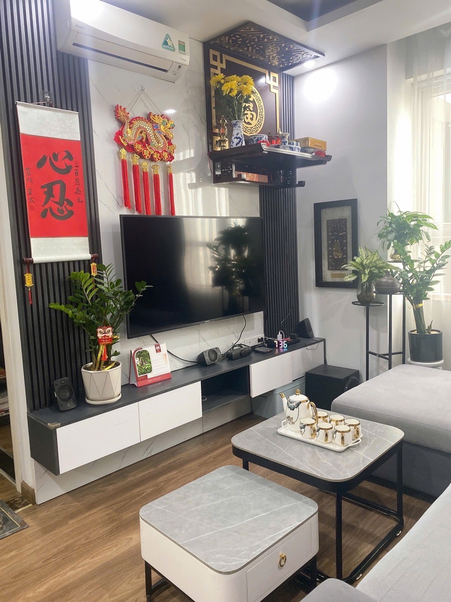 Bán nhà Vũ Tông Phan - diện tích 62m2 10 tầng - Căn hộ cao cấp view đẹp - giá 6,45 tỷ