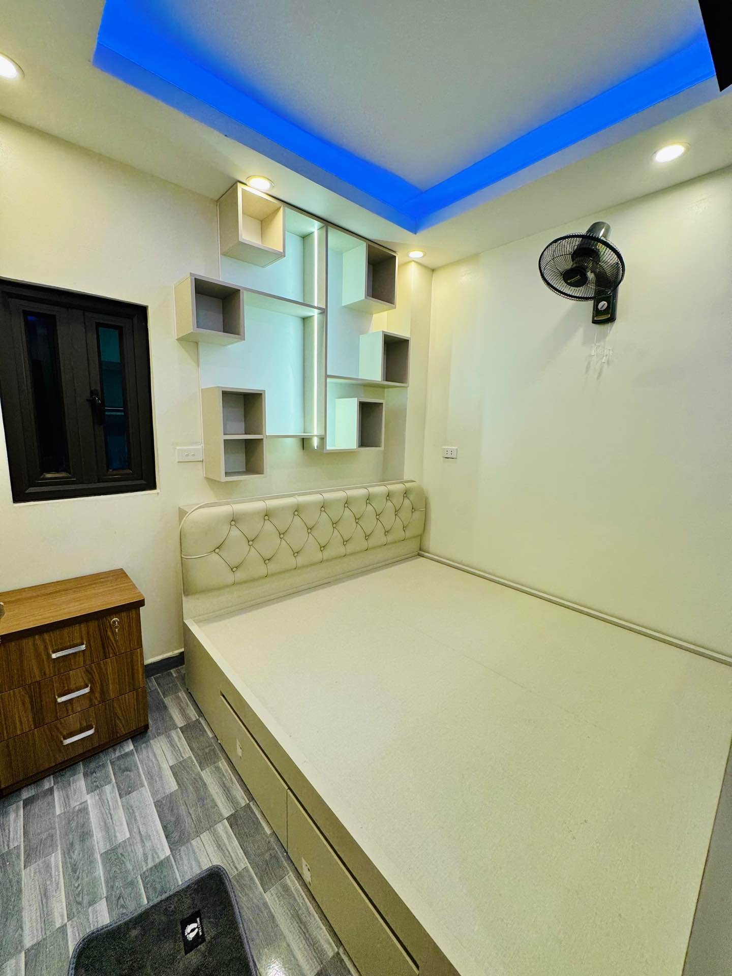 Bán nhà Tân Khai - diện tích 20m2 3 tầng - Nhà đẹp, full nội thất - giá 2,26 tỷ